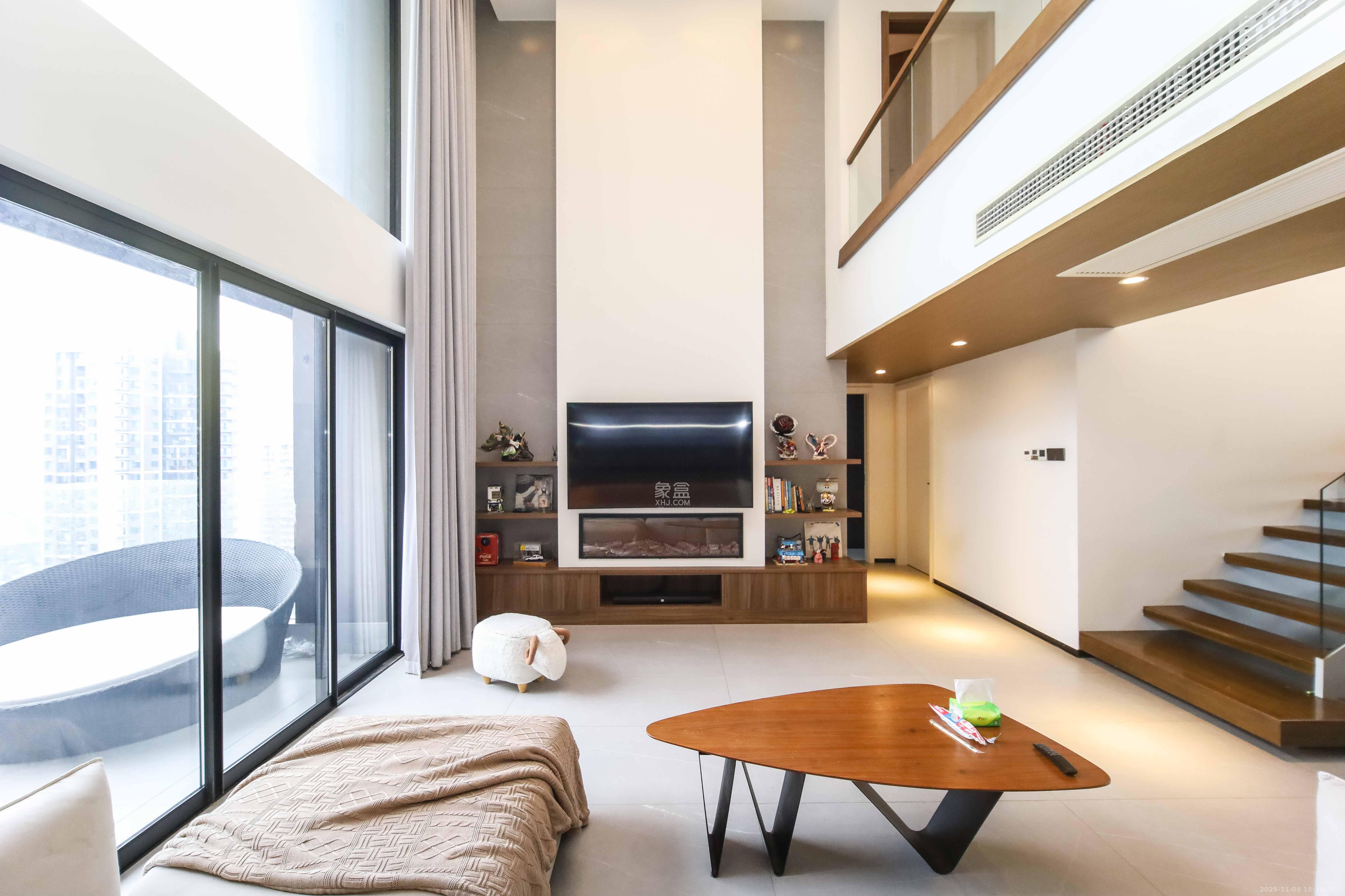 万科金域蓝湾  4室2厅2卫    380.0万