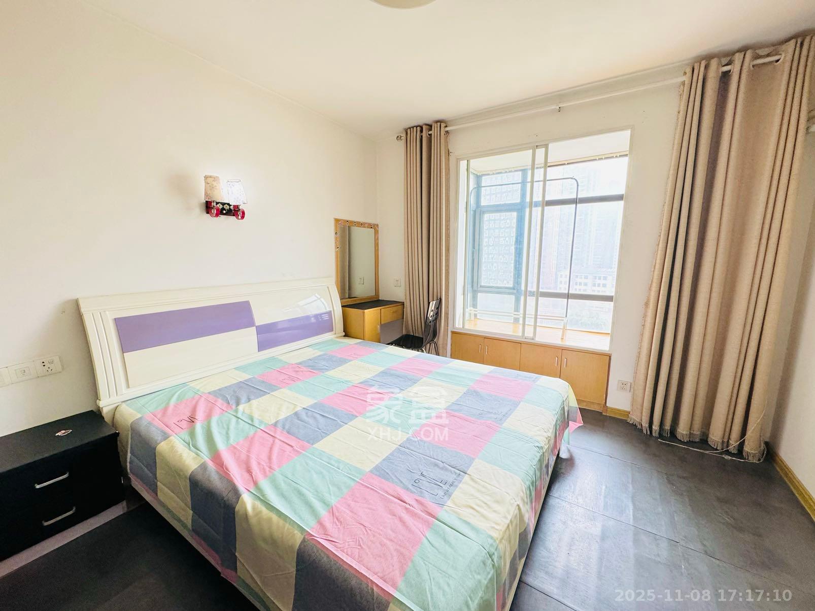 融橙上品 3室1厅1卫 2000.0元/月 融橙上品 3室1厅1卫 2000.0元/月室内图