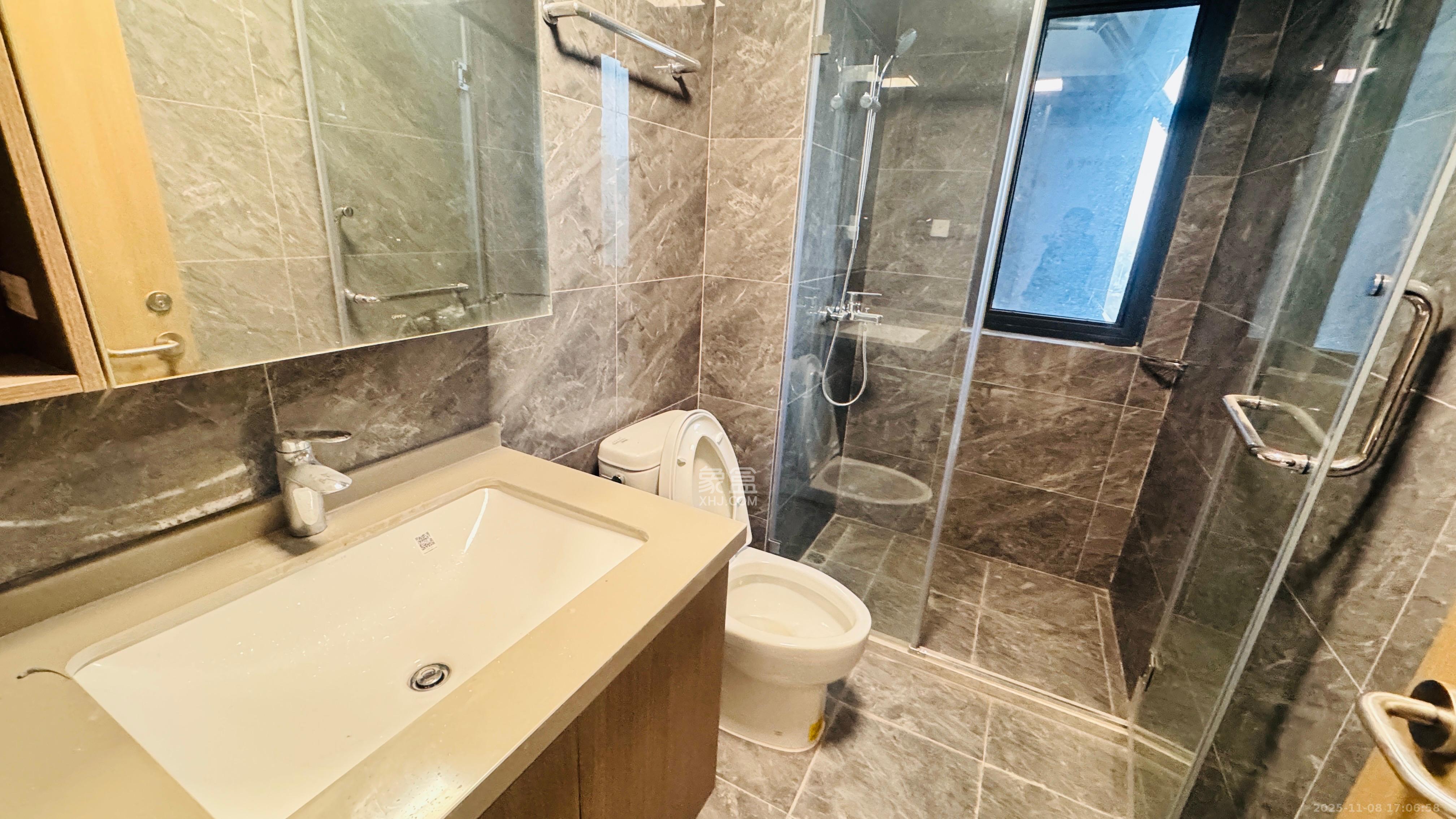 百世云境  4室2厅2卫    2500.0元/月室内图