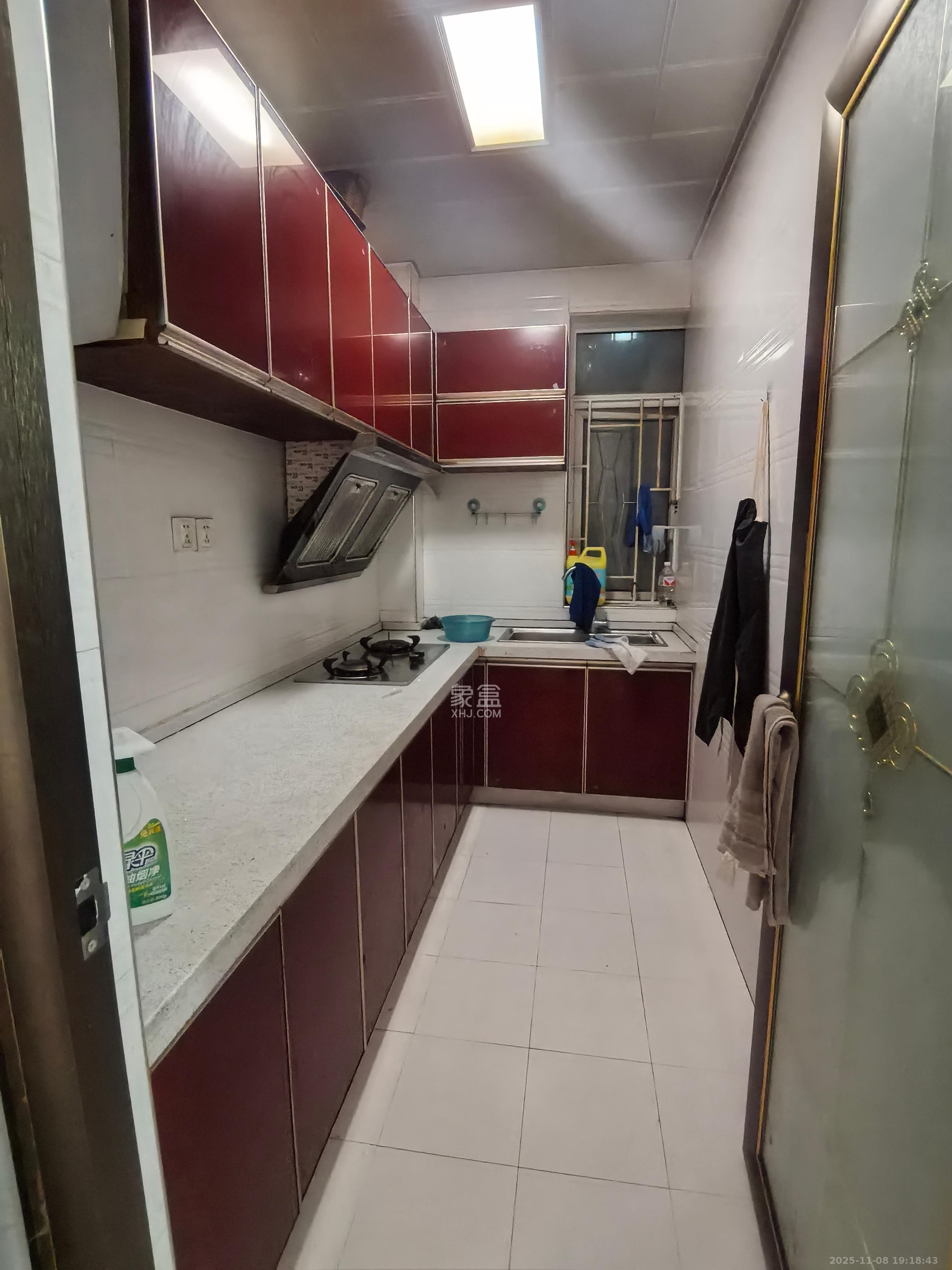 中房F联邦  2室2厅1卫    1800.0元/月室内图