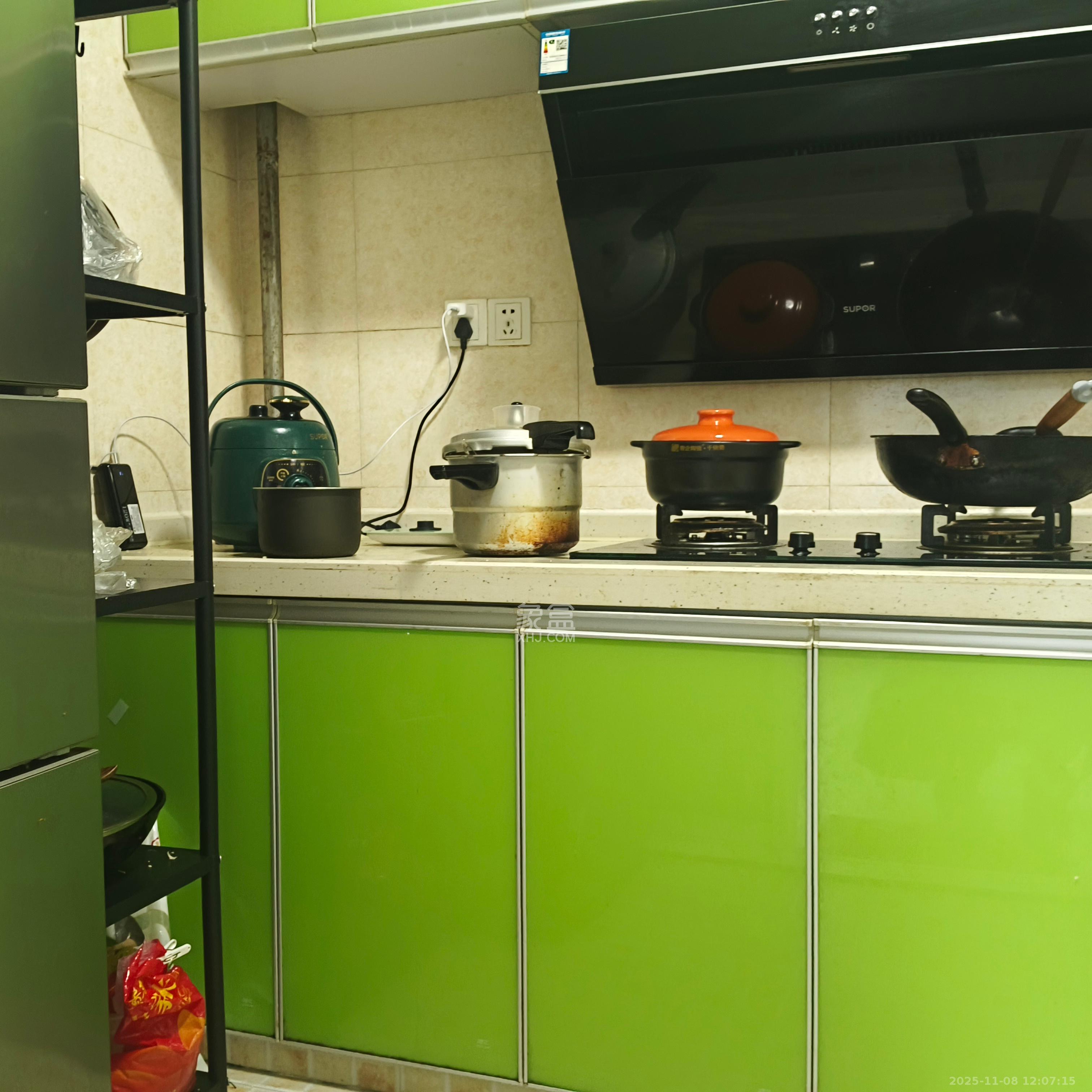 锦湘国际星城三期(锦绣苑) 1室2厅2卫 2900.0元/月 锦湘国际星城三期(锦绣苑) 1室2厅2卫 2900.0元/月室内图