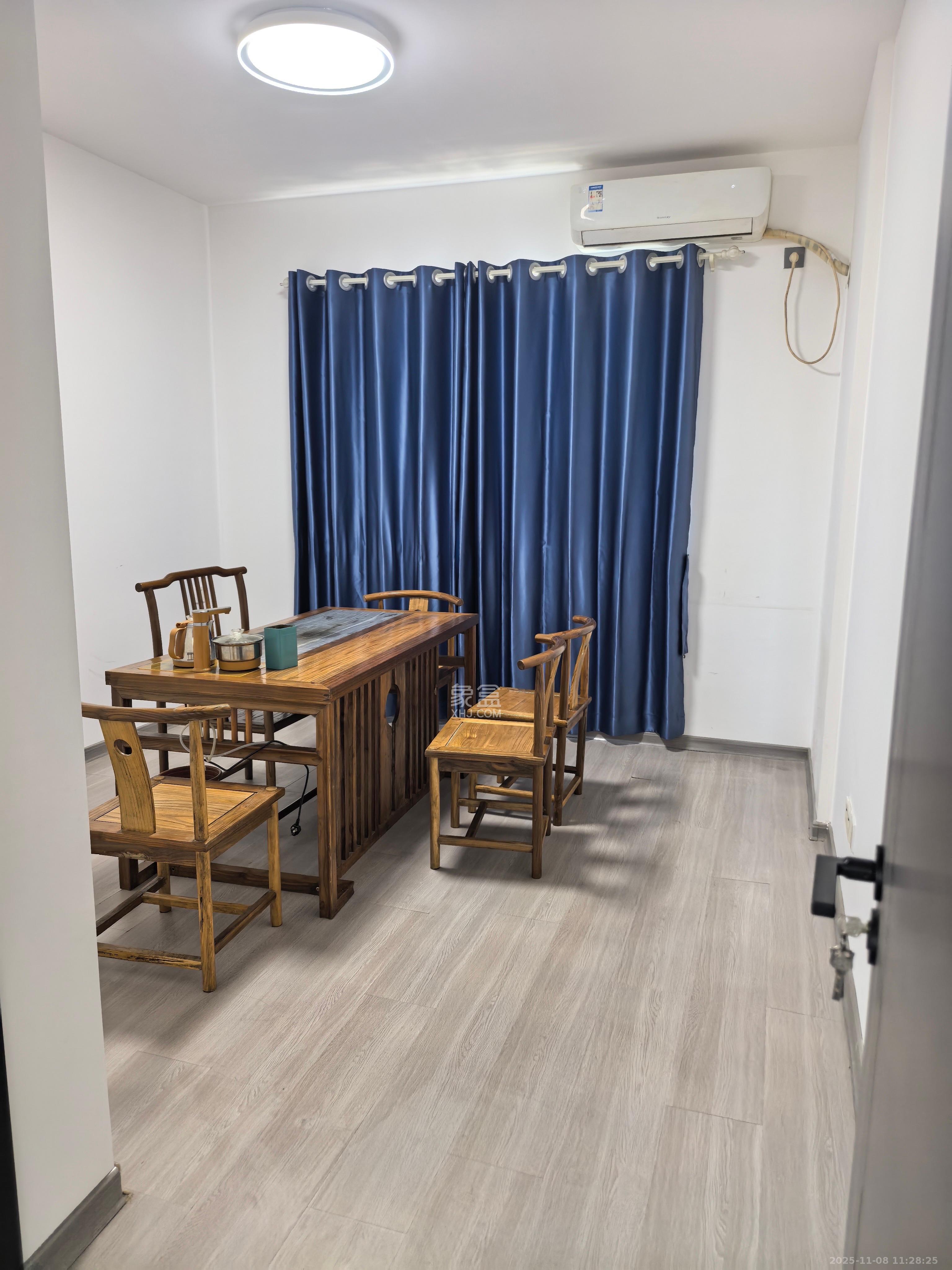 文景家园 4室2厅2卫 3500.0元/月 文景家园 4室2厅2卫 3500.0元/月室内图