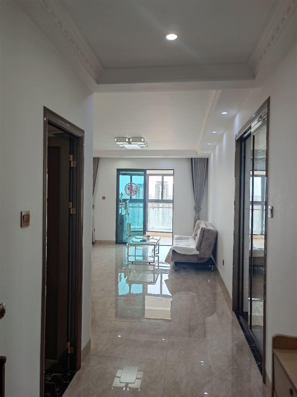 国兴城（B区）  2室2厅1卫    2800.0元/月室内图