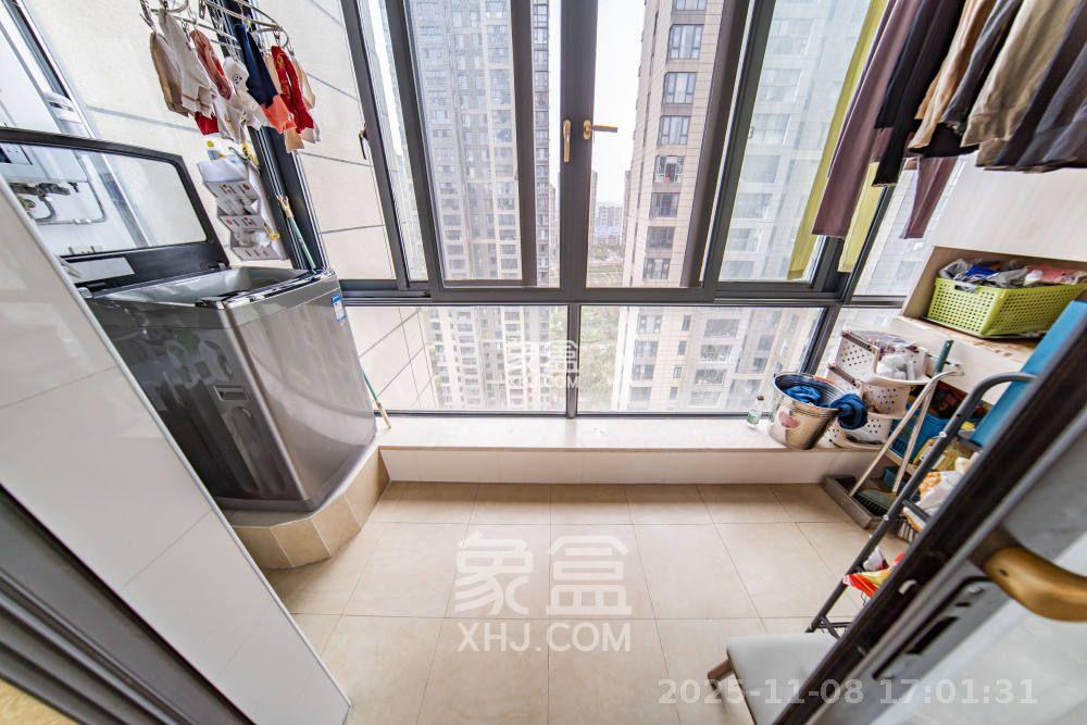 恒伟西雅韵  3室2厅2卫    4300.0元/月室内图