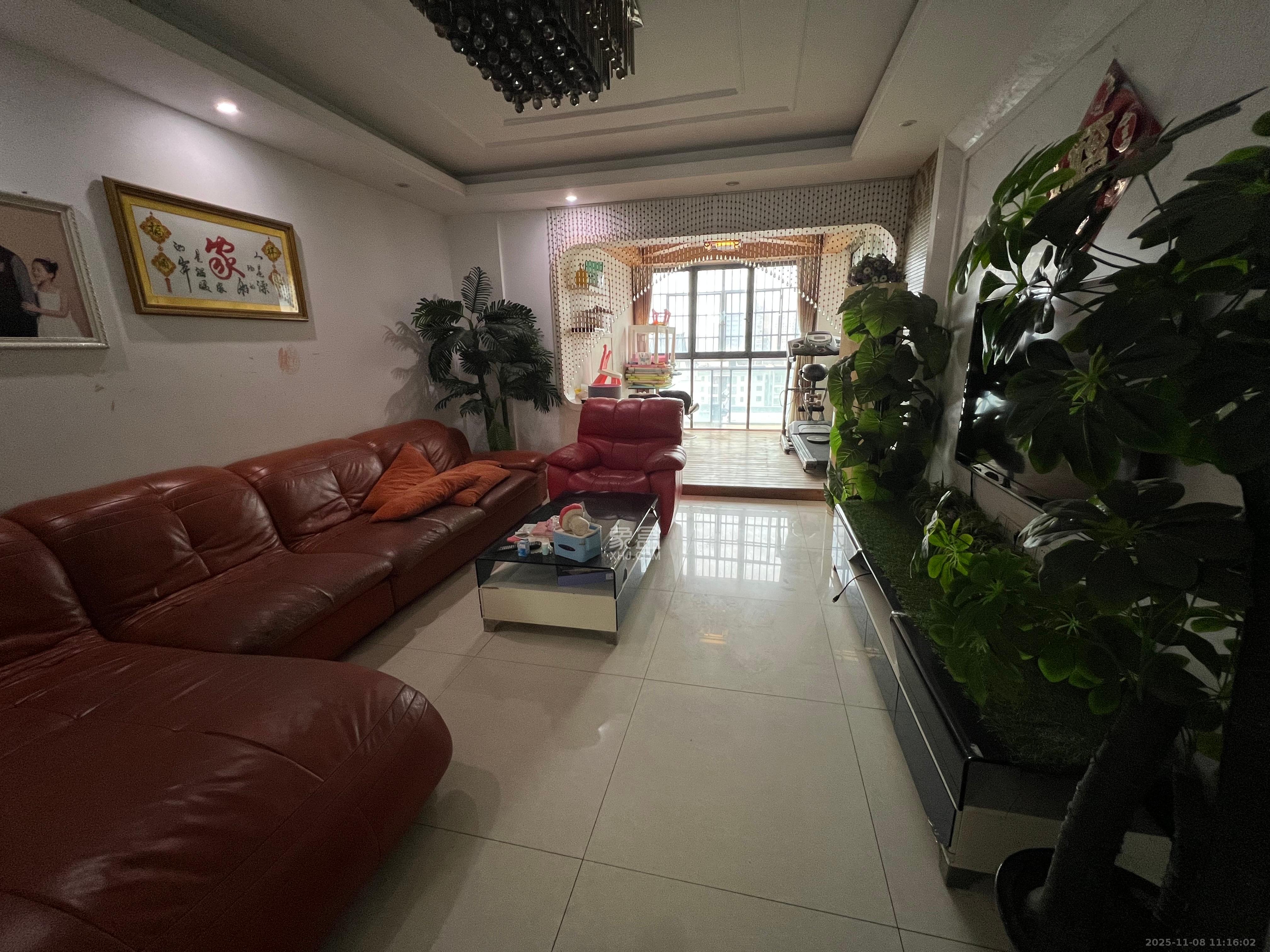 嘉宇盛世华章  3室2厅2卫    3000.0元/月