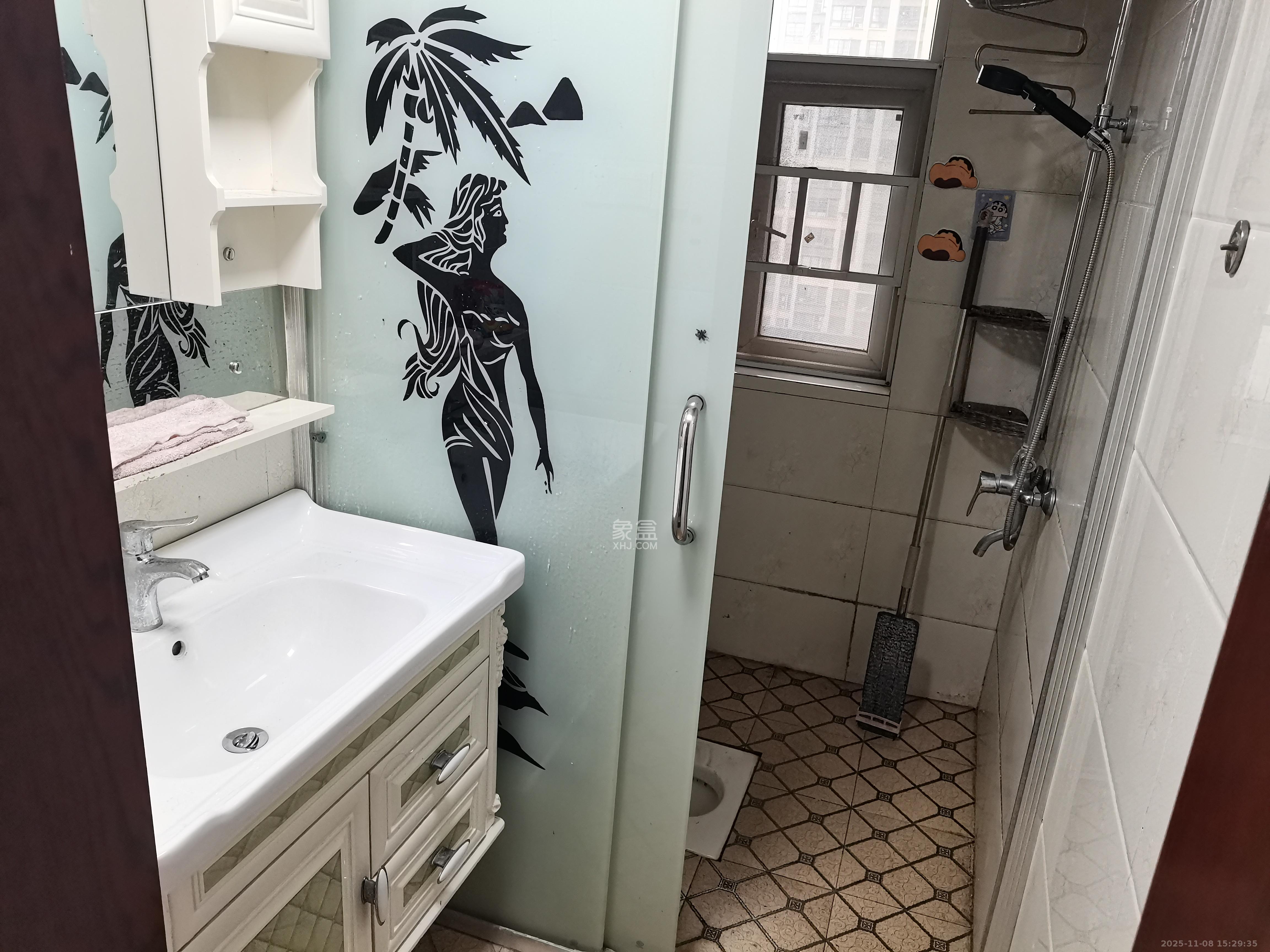 天麓尚层 3室2厅2卫 2300.0元/月 天麓尚层 3室2厅2卫 2300.0元/月室内图