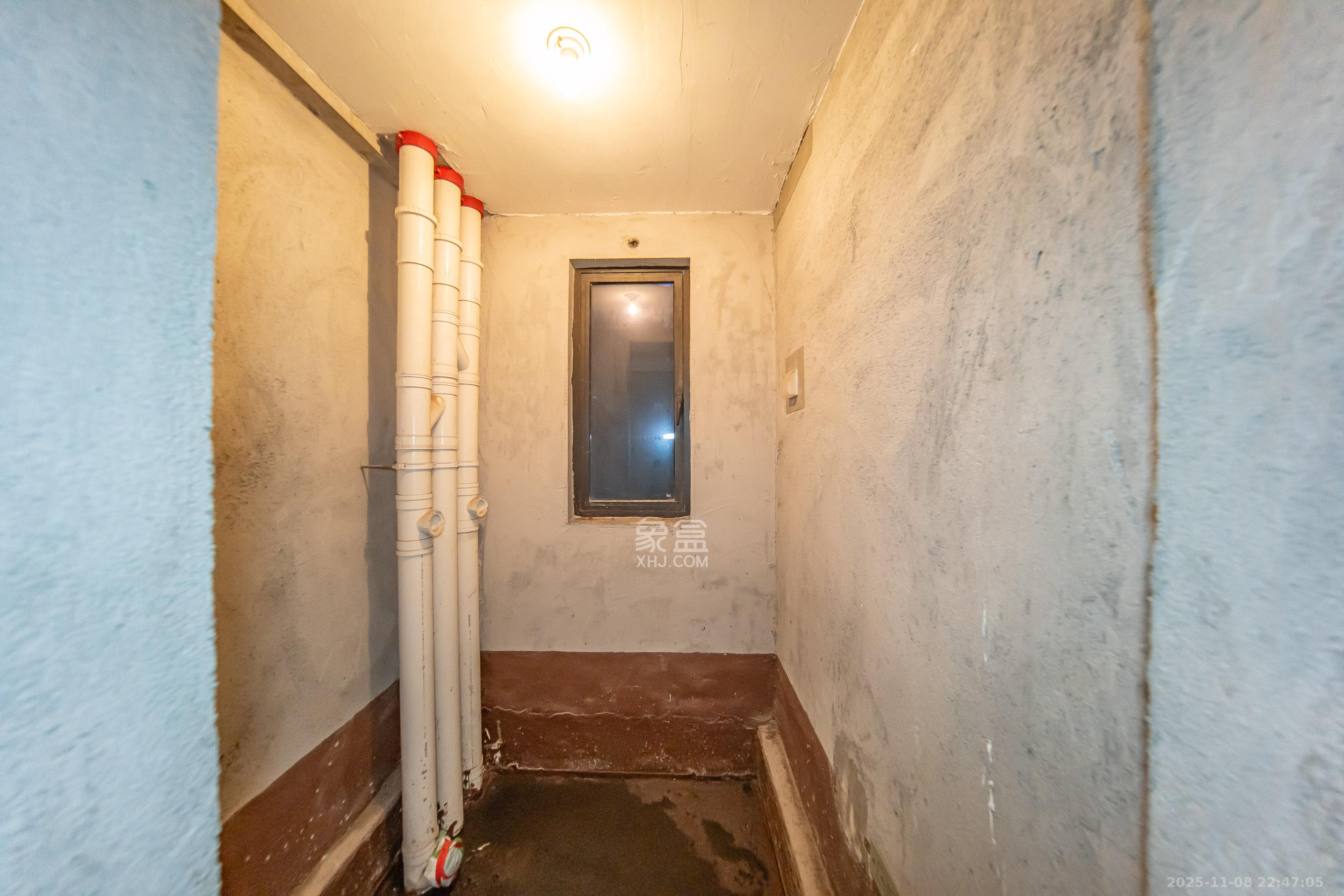 建发电建江山悦  3室1厅2卫    99.8万卫生间