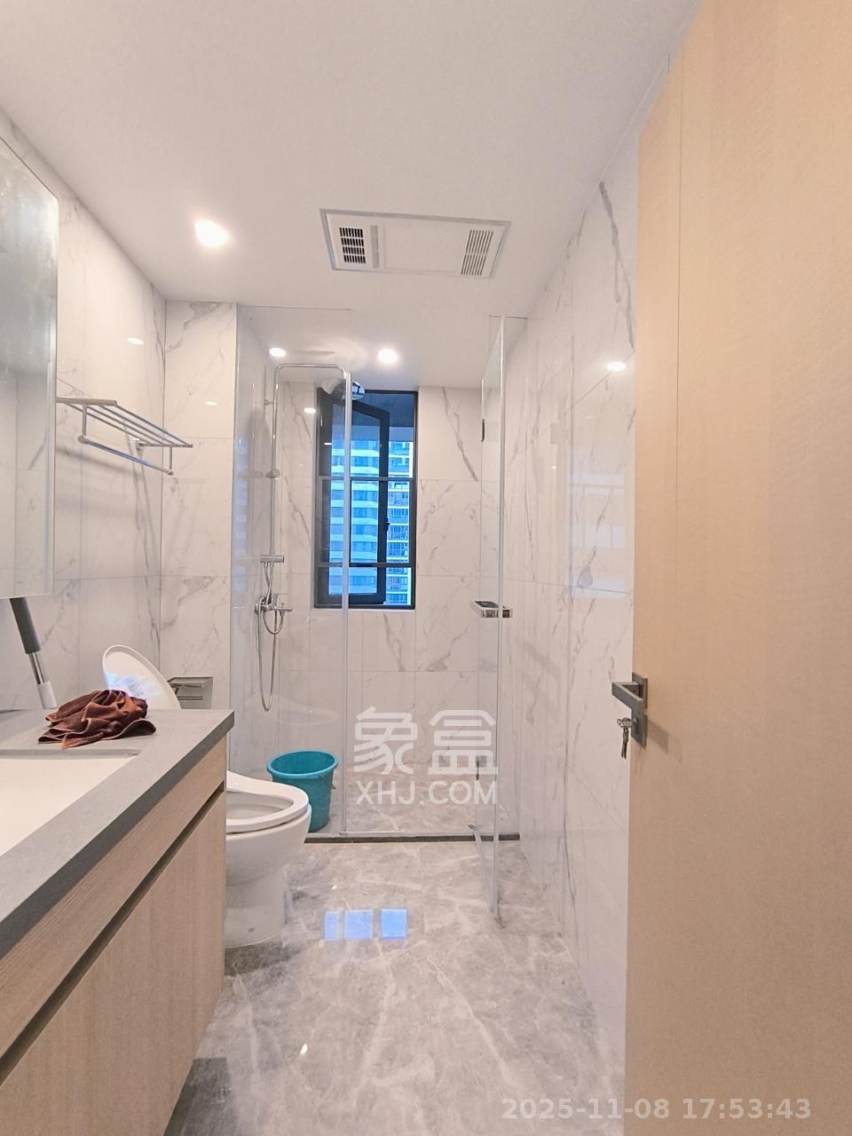 复地滨江金融中心  4室2厅2卫    6000.0元/月室内图