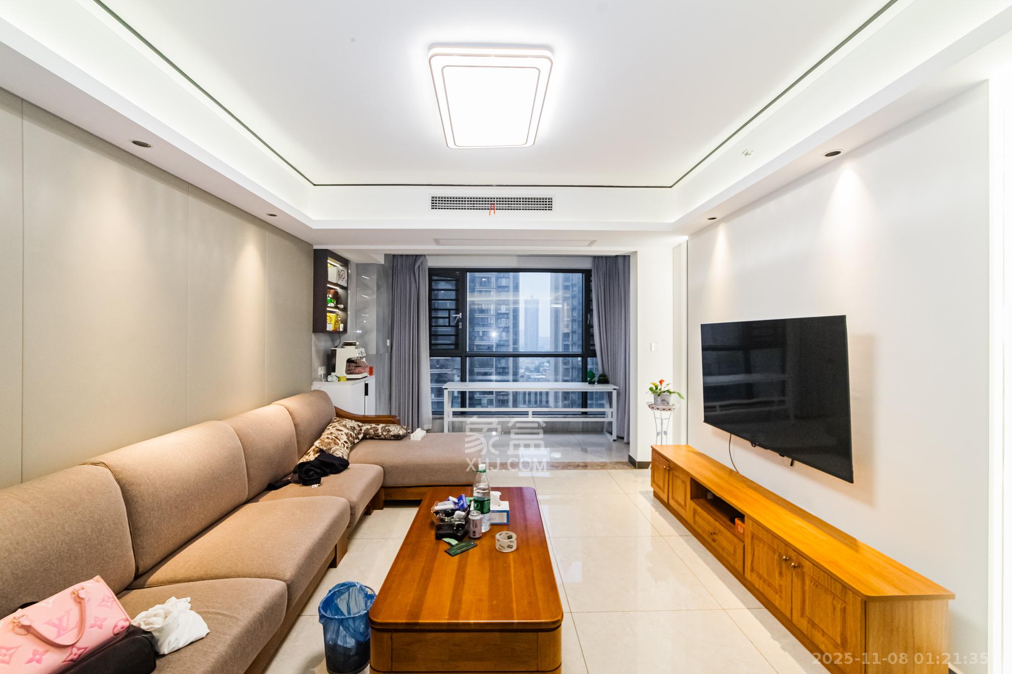 恒大御景半岛锦绣苑  3室2厅2卫    138.0万