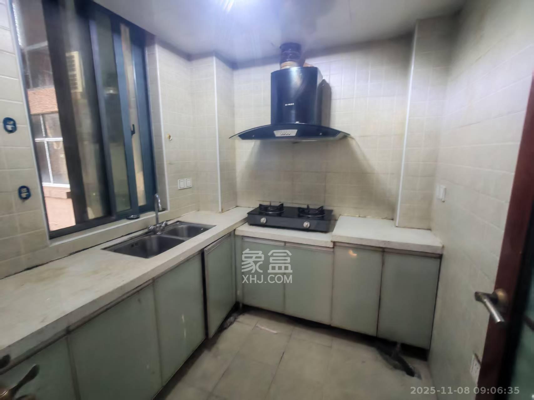 香雨一品  2室2厅2卫    1700.0元/月室内图