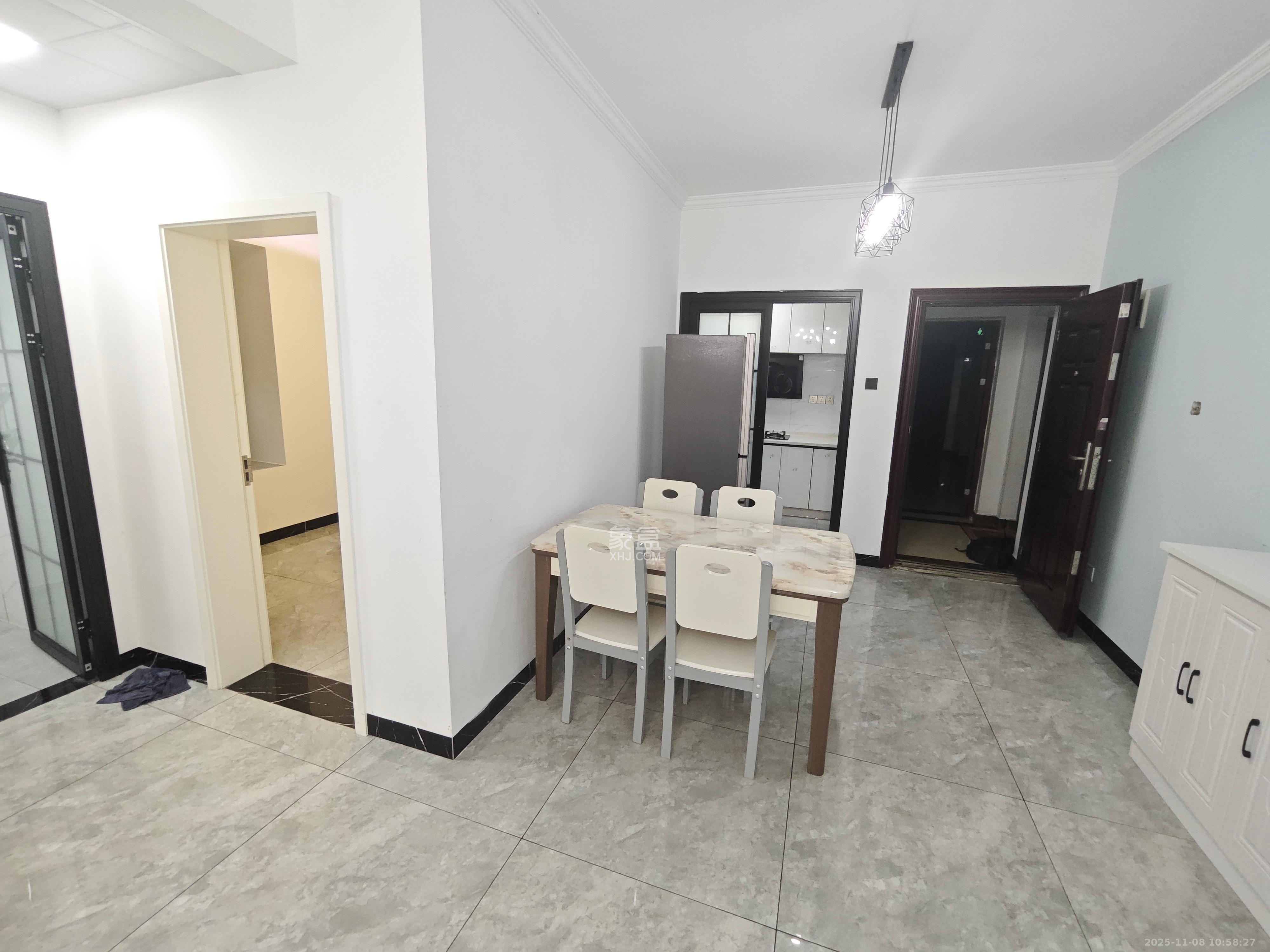 星雅美辰 2室2厅1卫 2100.0元/月 星雅美辰 2室2厅1卫 2100.0元/月室内图