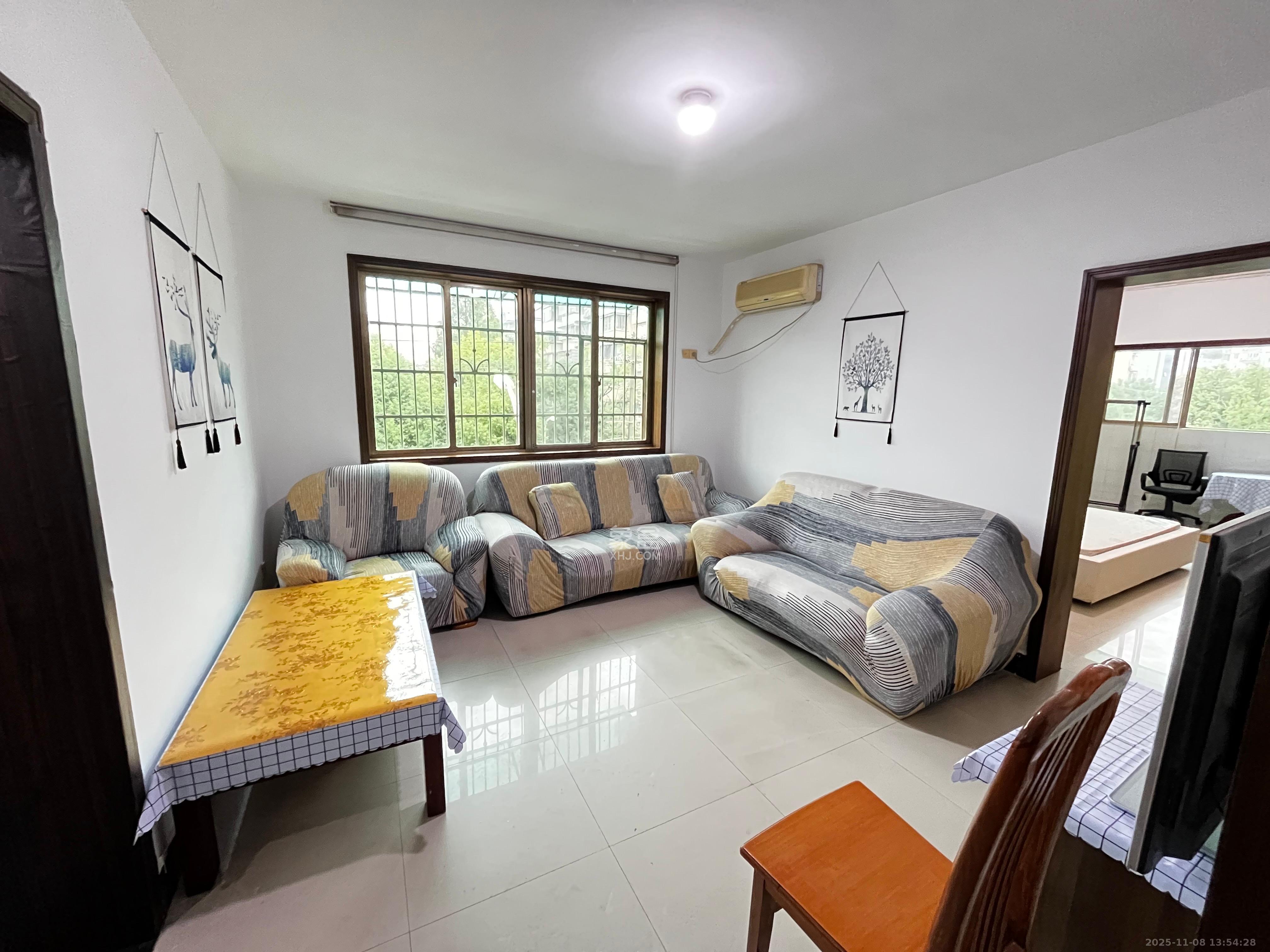 景香苑  1室1厅1卫    1600.0元/月