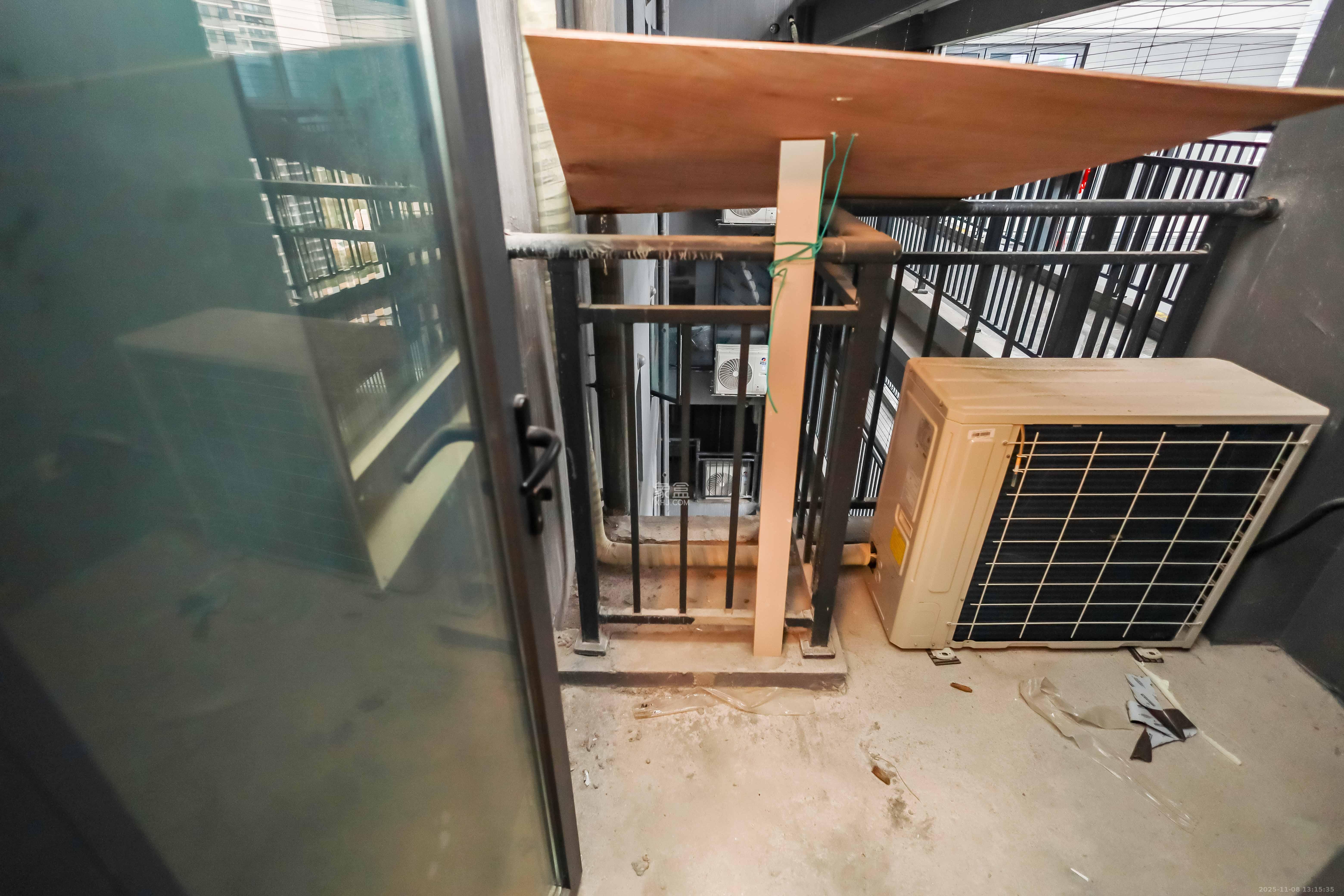 百世云境 3室2厅2卫 89.0万 百世云境 3室2厅2卫 89.0万阳台