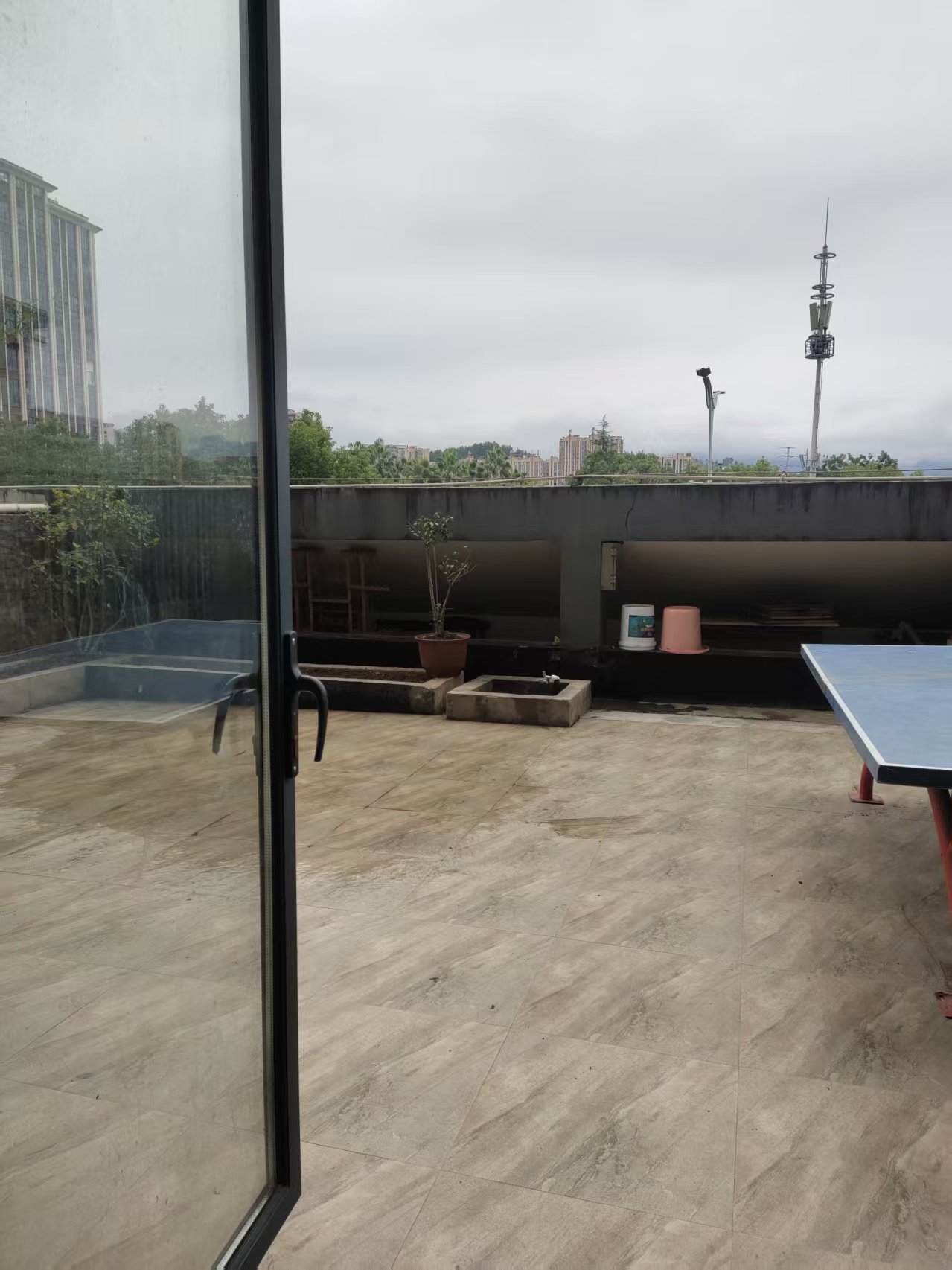 公园世家 2室2厅1卫 1700.0元/月 公园世家 2室2厅1卫 1700.0元/月室内图