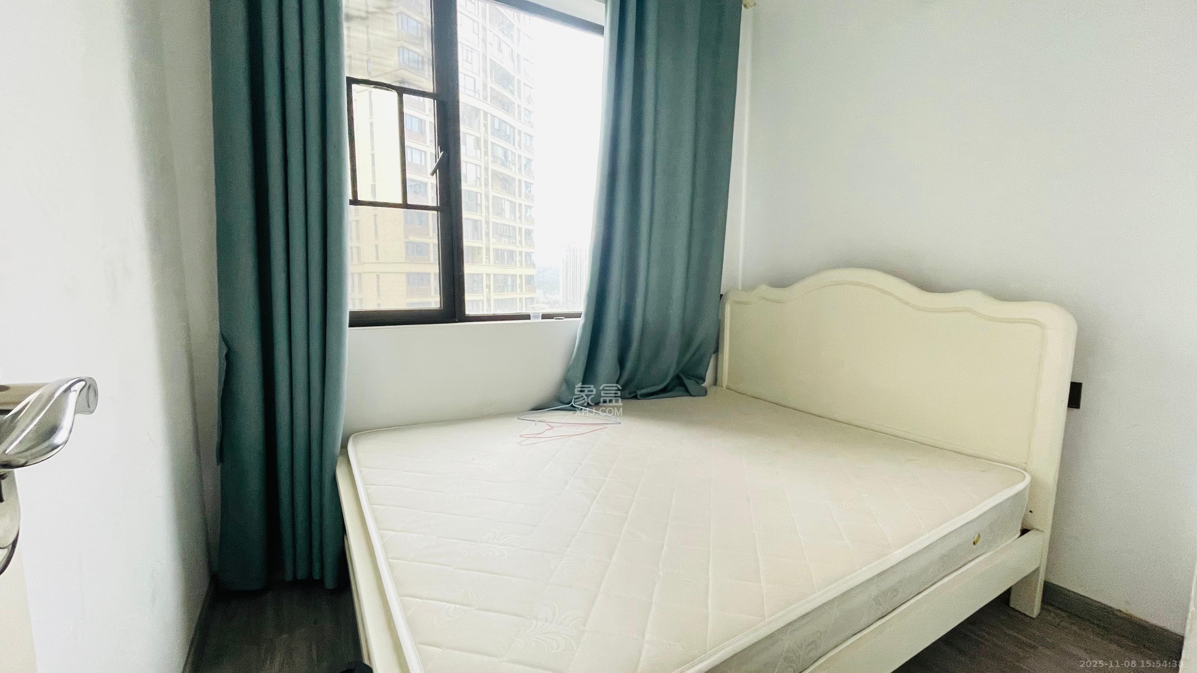 融创融公馆（融创臻苑）  4室2厅2卫    2200.0元/月室内图