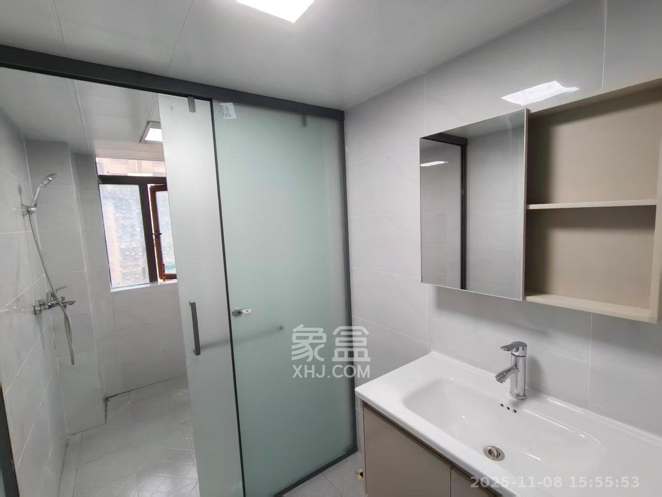 好望谷 3室2厅2卫 1800.0元/月 好望谷 3室2厅2卫 1800.0元/月室内图