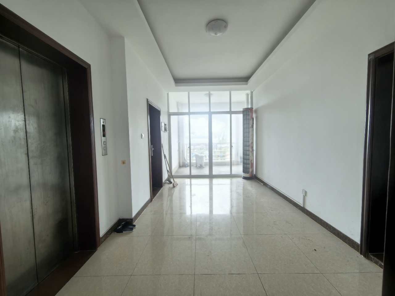 阳光经典 4室2厅3卫 480.0万 阳光经典 4室2厅3卫 480.0万室内图