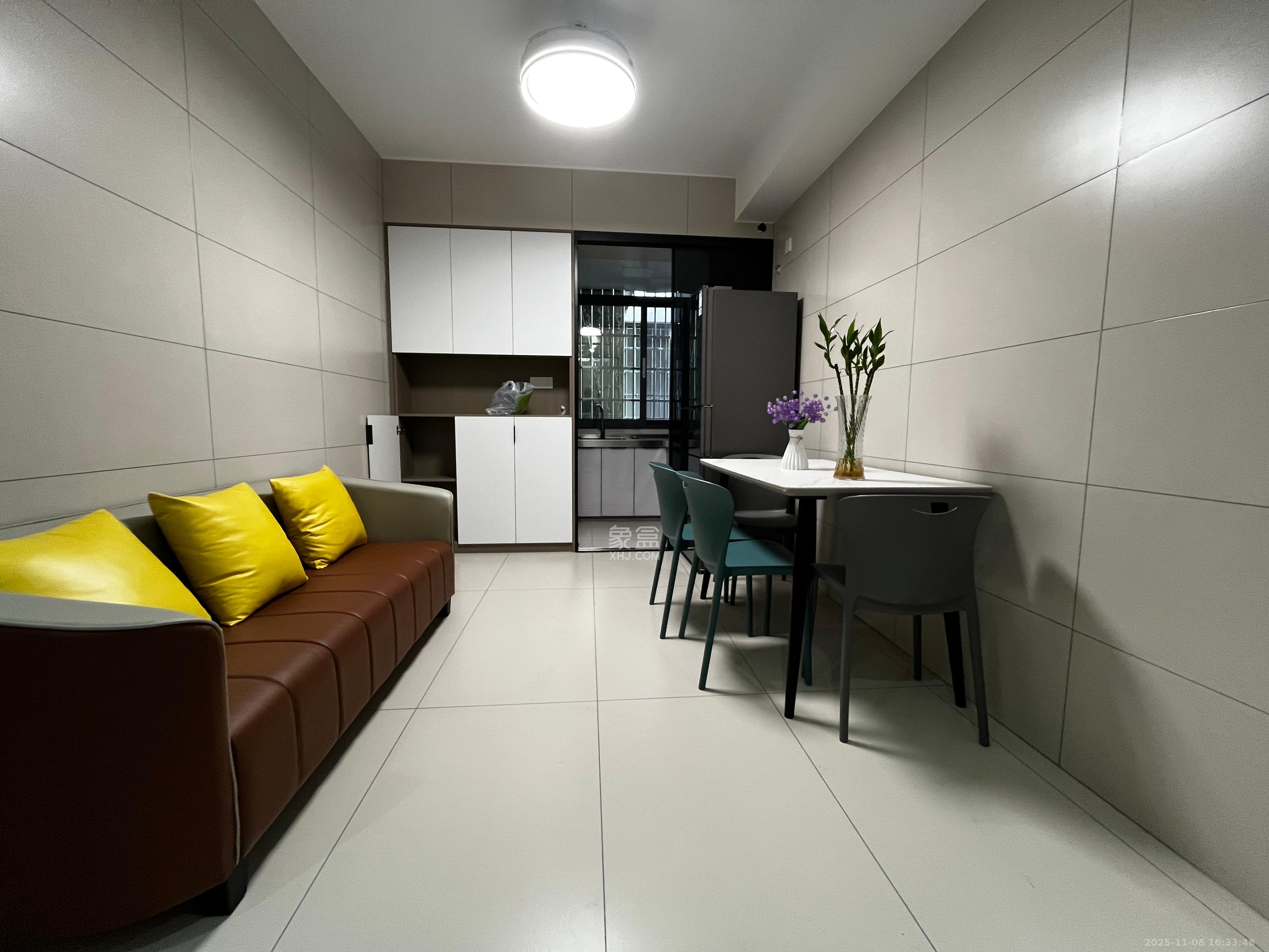 坪山家园  2室1厅1卫    1900.0元/月室内图