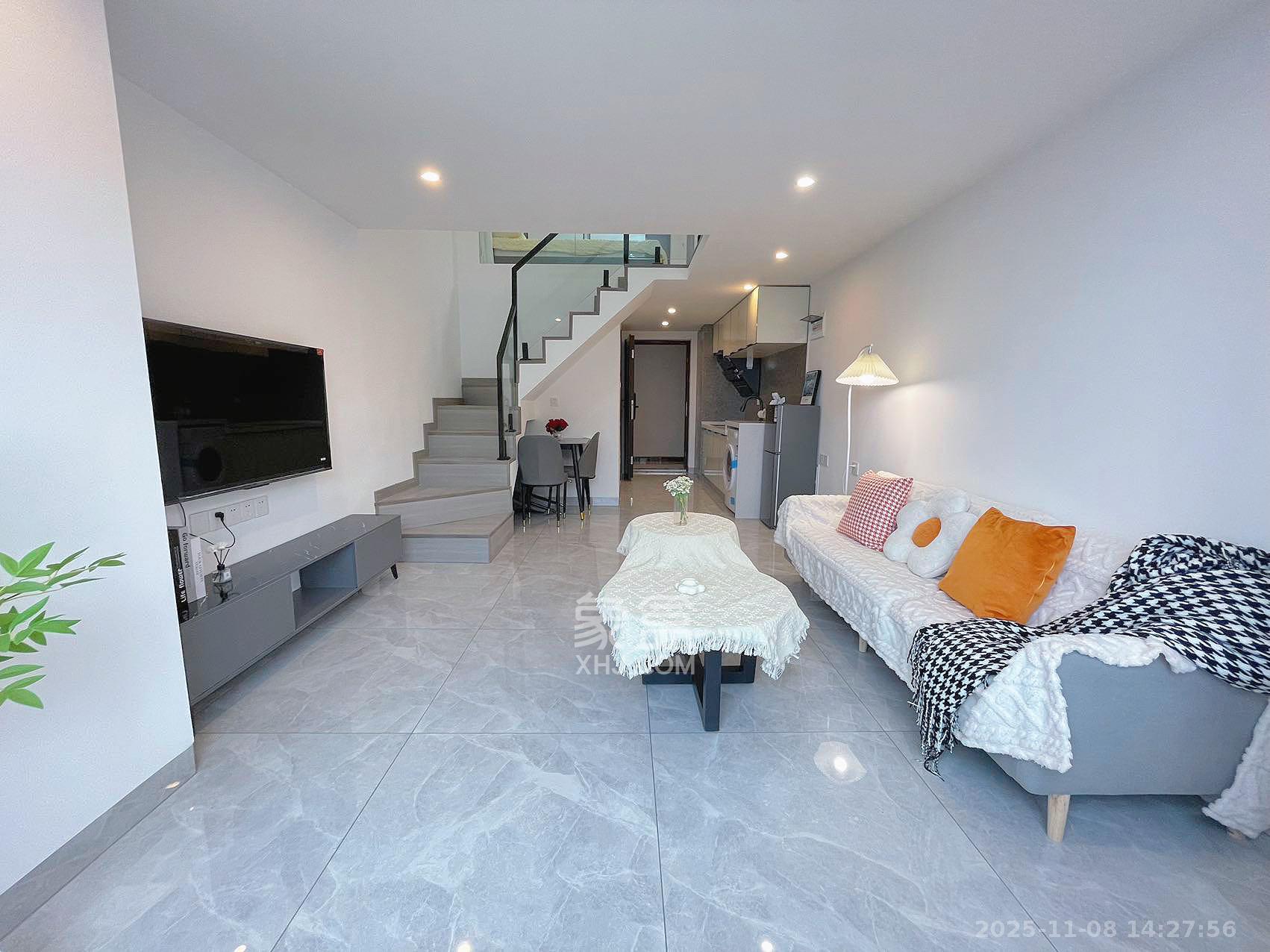 佳兆业云顶都汇 1室1厅1卫 2400.0元/月 佳兆业云顶都汇 1室1厅1卫 2400.0元/月室内图