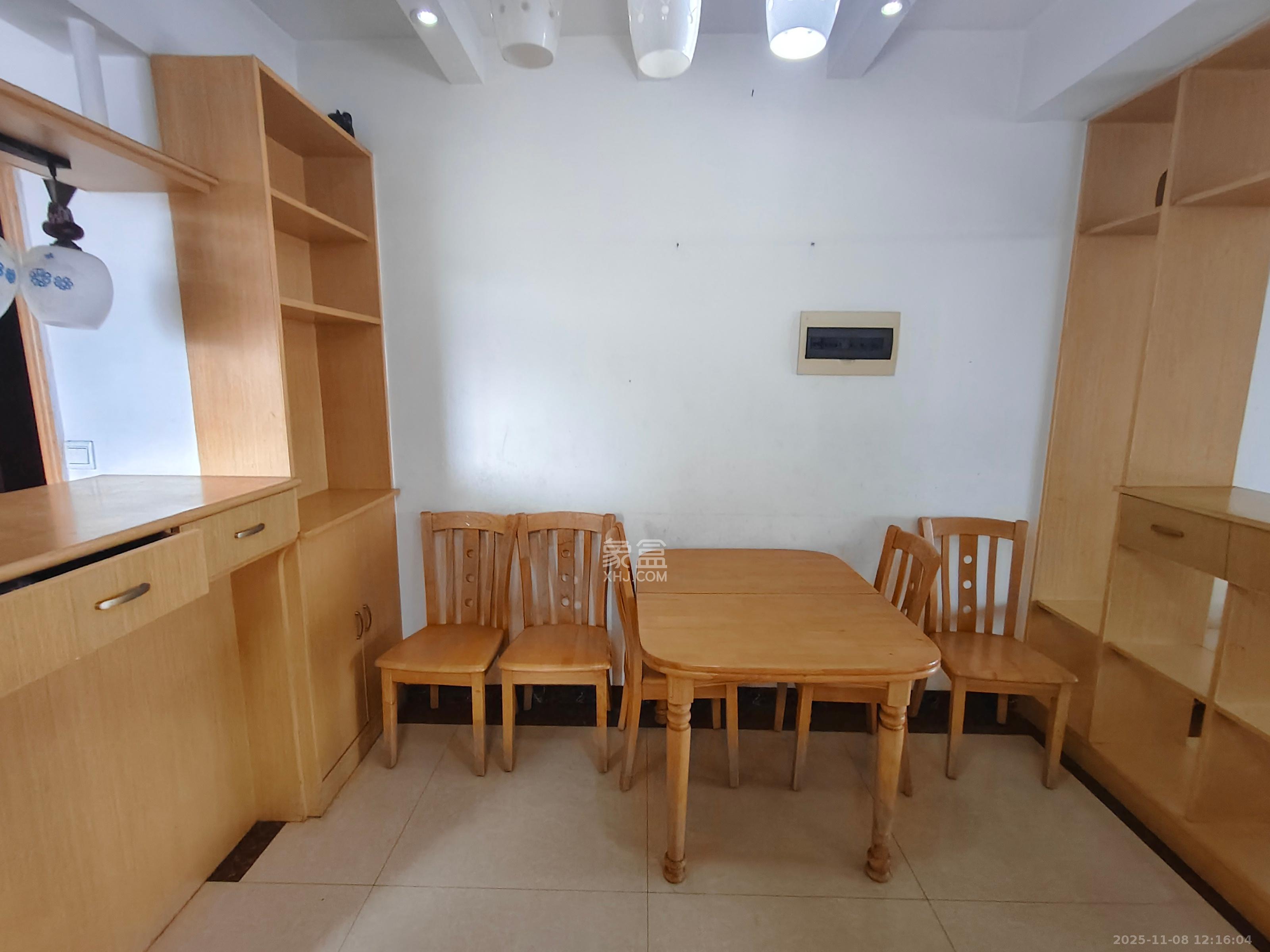 博雅湘水湾  2室2厅1卫    1600.0元/月室内图