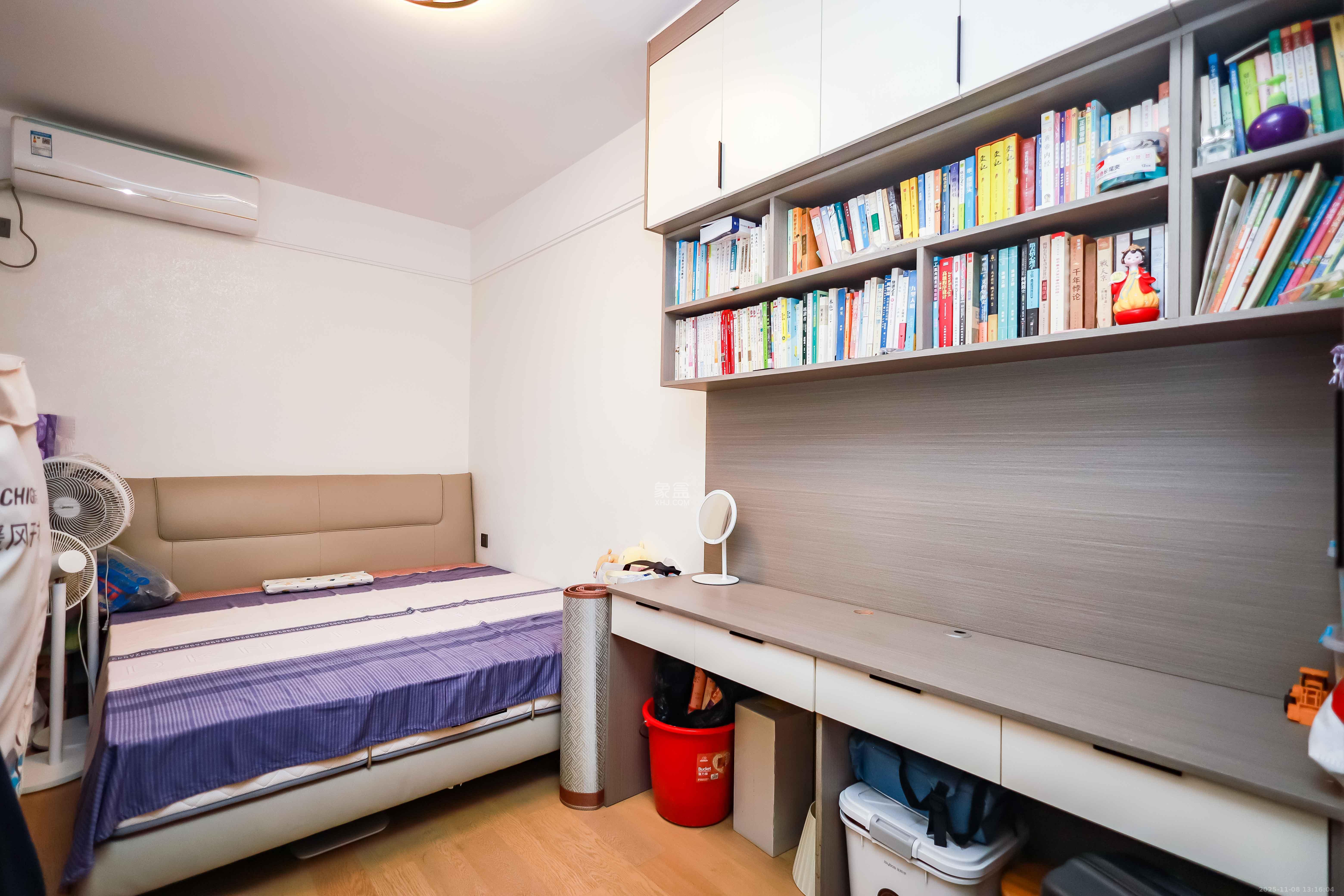 长房云西府一期  3室2厅1卫    98.8万卧室