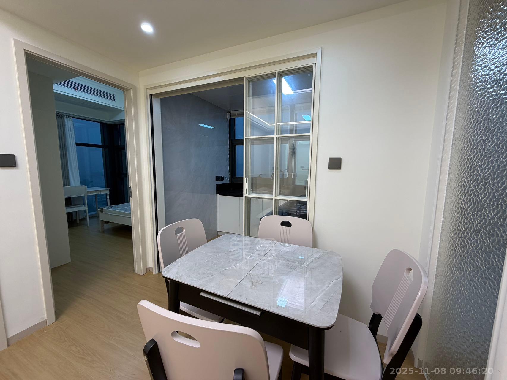 桂鑫汇文中心  2室2厅1卫    3000.0元/月室内图