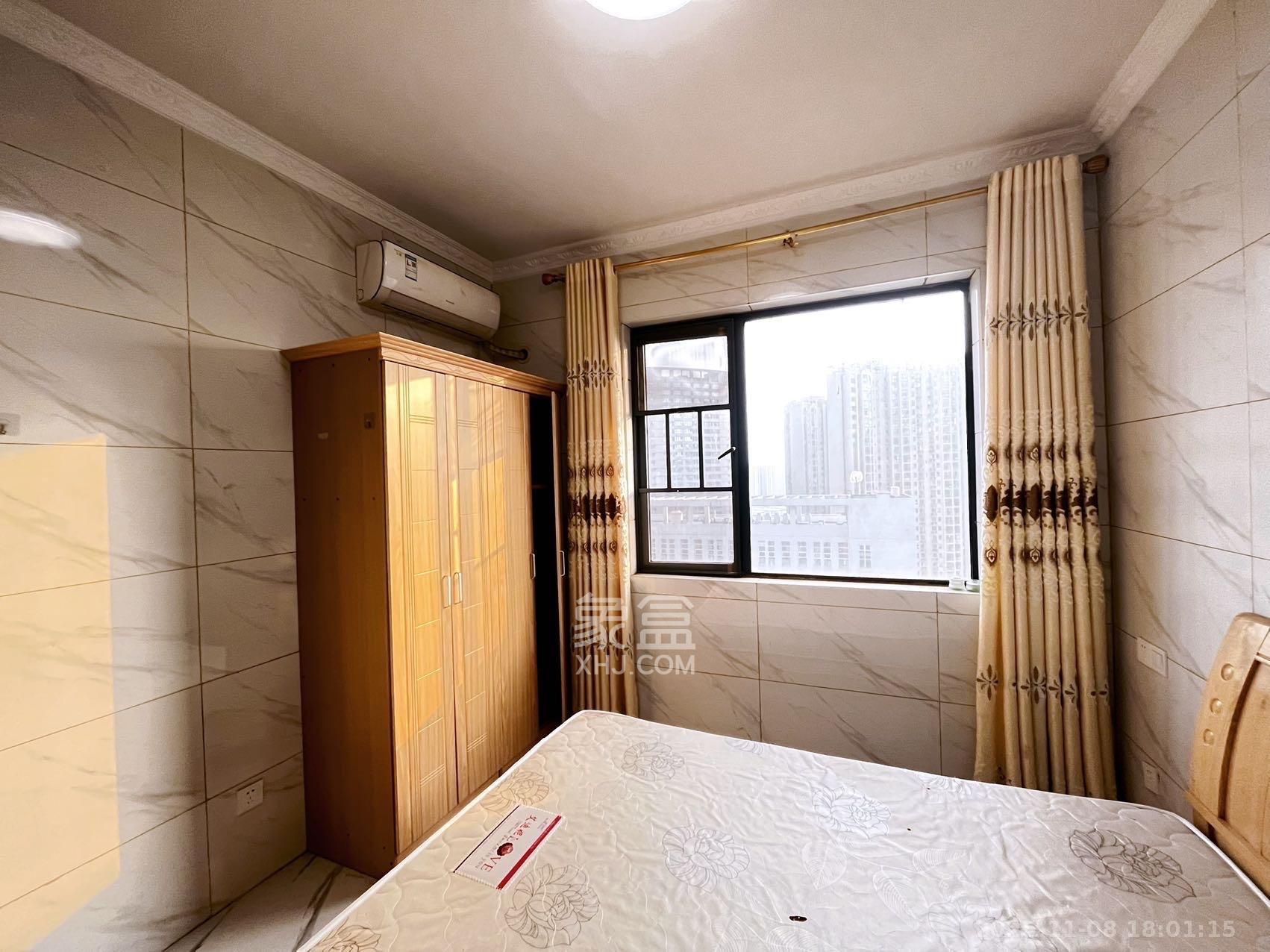 中南红领邦（红星嘉和苑）  1室2厅1卫    2000.0元/月室内图