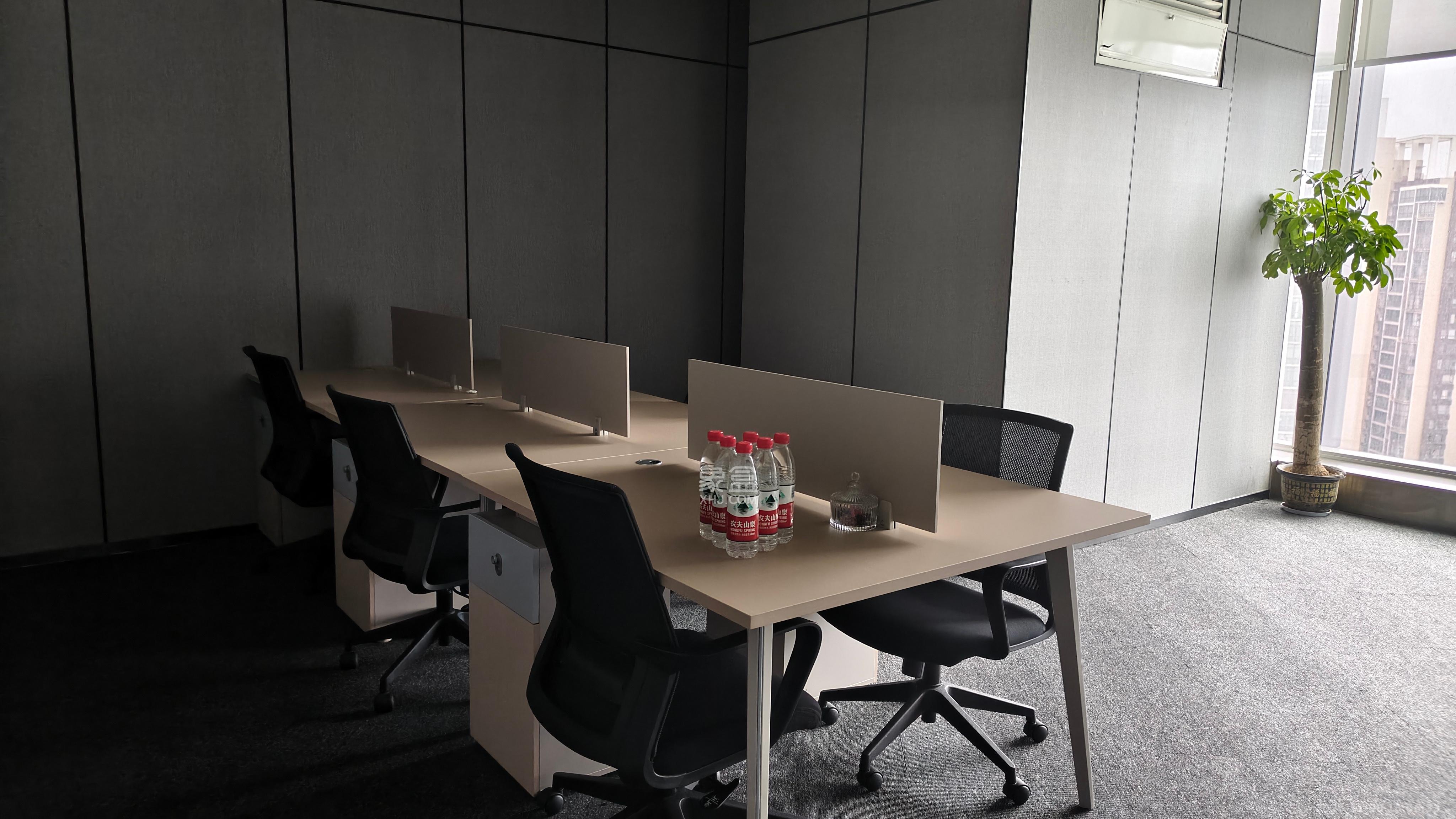 万博汇   180.7㎡      11000.0元/月室内图