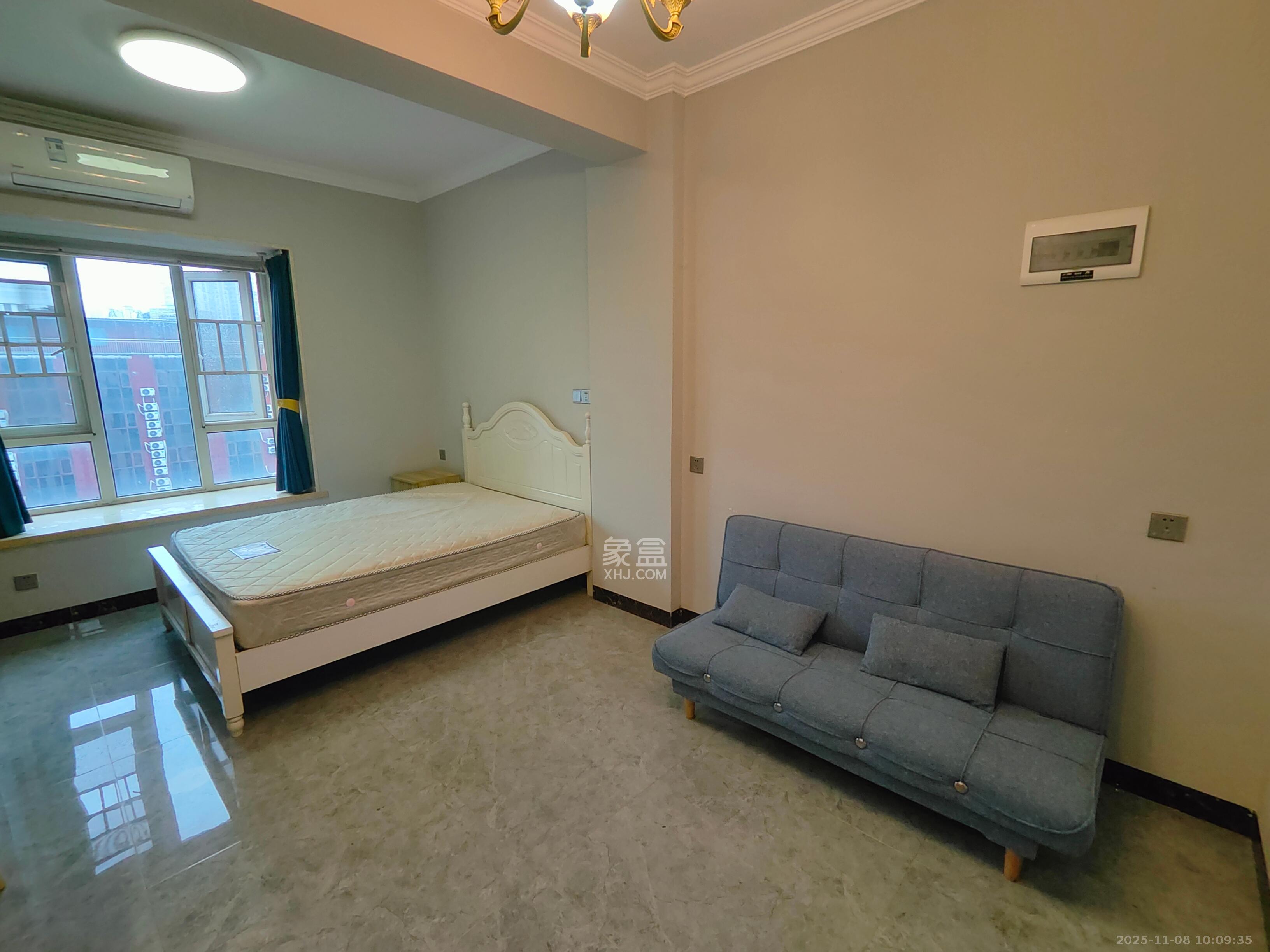 芙蓉万国城MOMA（卓越汇富苑）  1室1厅1卫    1500.0元/月室内图