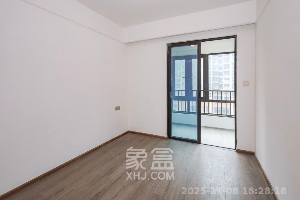 金茂建发泊悦  3室2厅2卫    3400.0元/月室内图