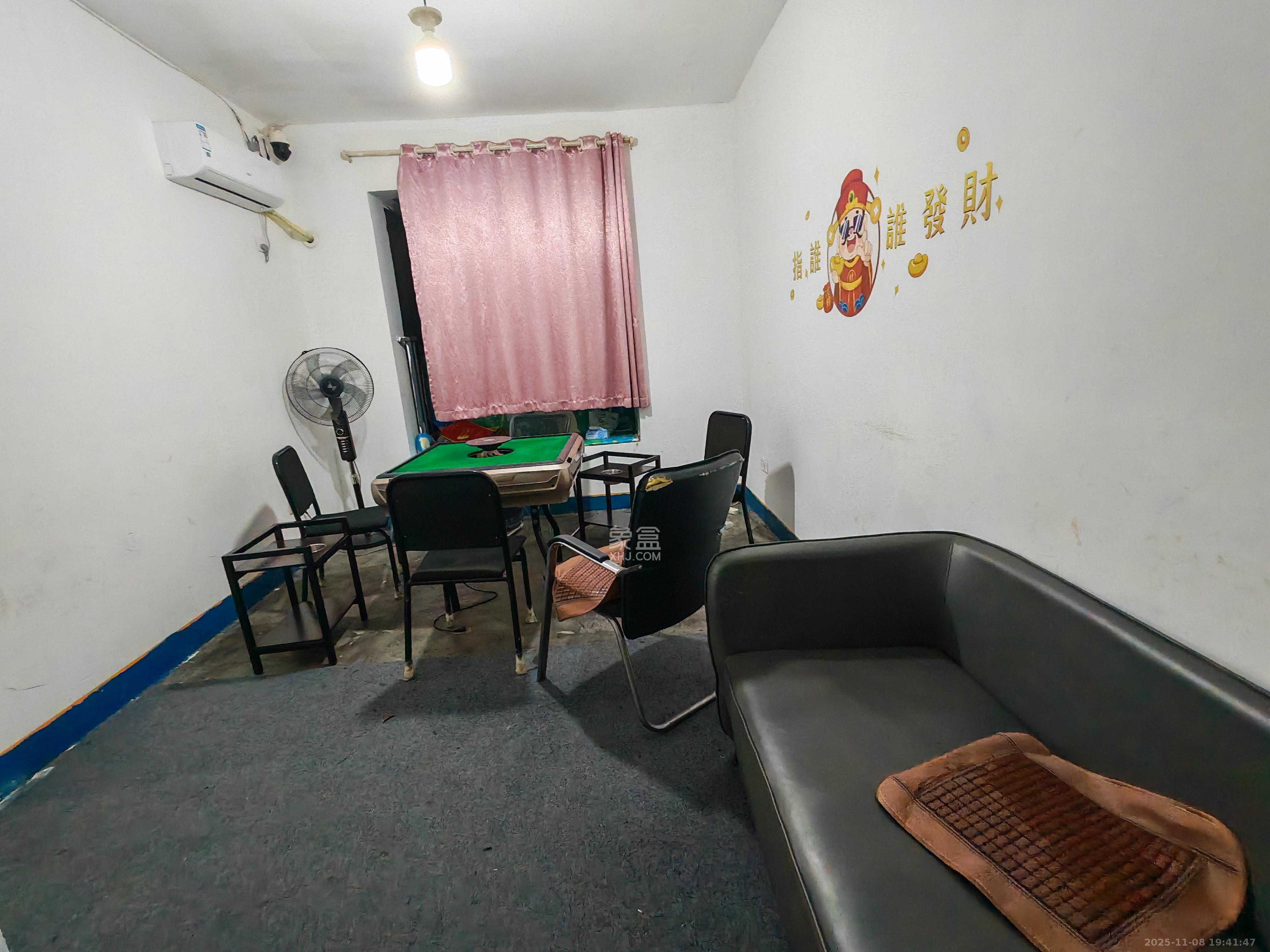 秀峰景园(领秀峰) 3室2厅2卫 1500.0元/月 秀峰景园(领秀峰) 3室2厅2卫 1500.0元/月室内图