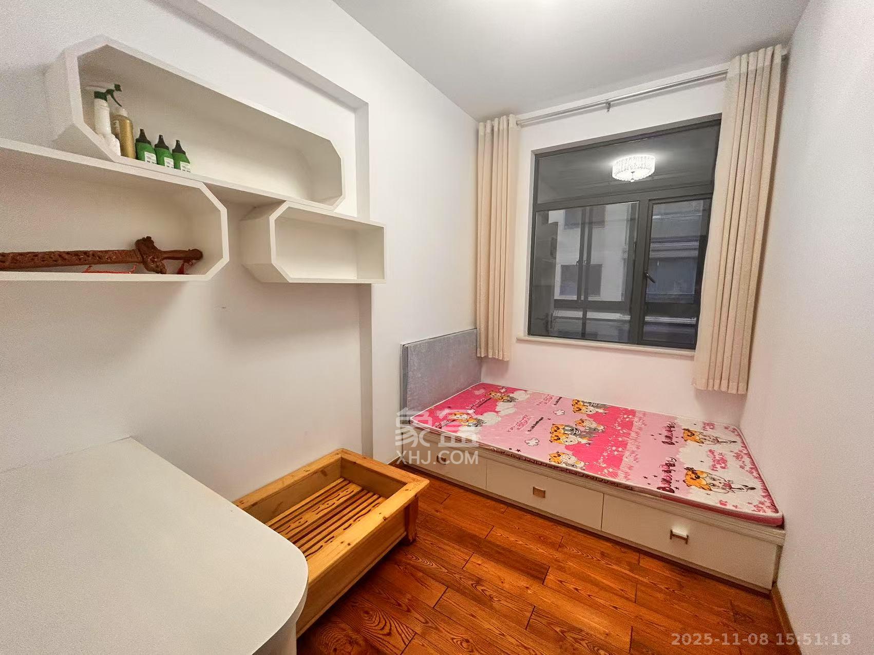 兴威帕克水岸  3室1厅2卫    2500.0元/月室内图