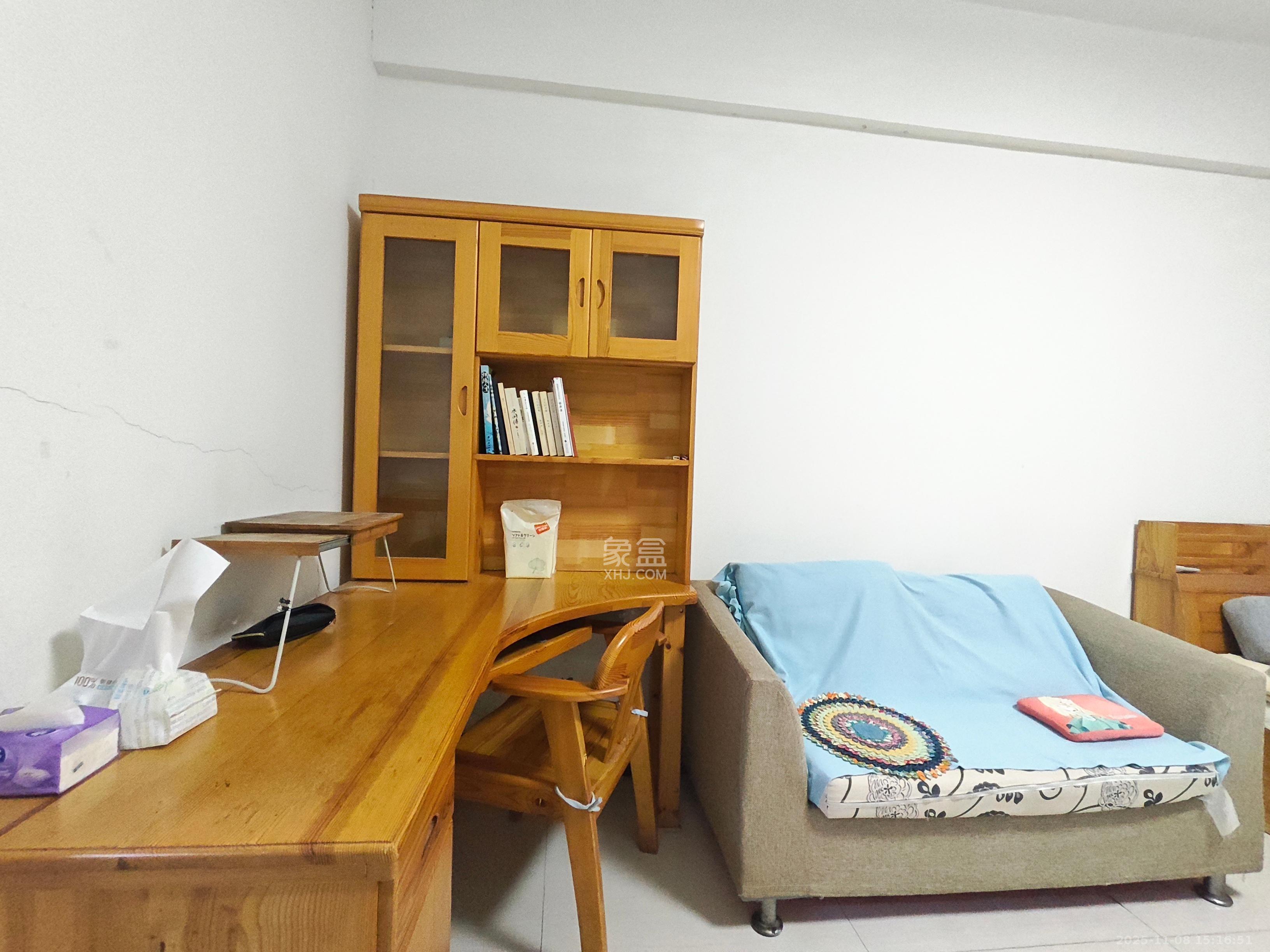 生活艺术城  1室1厅1卫    1100.0元/月室内图