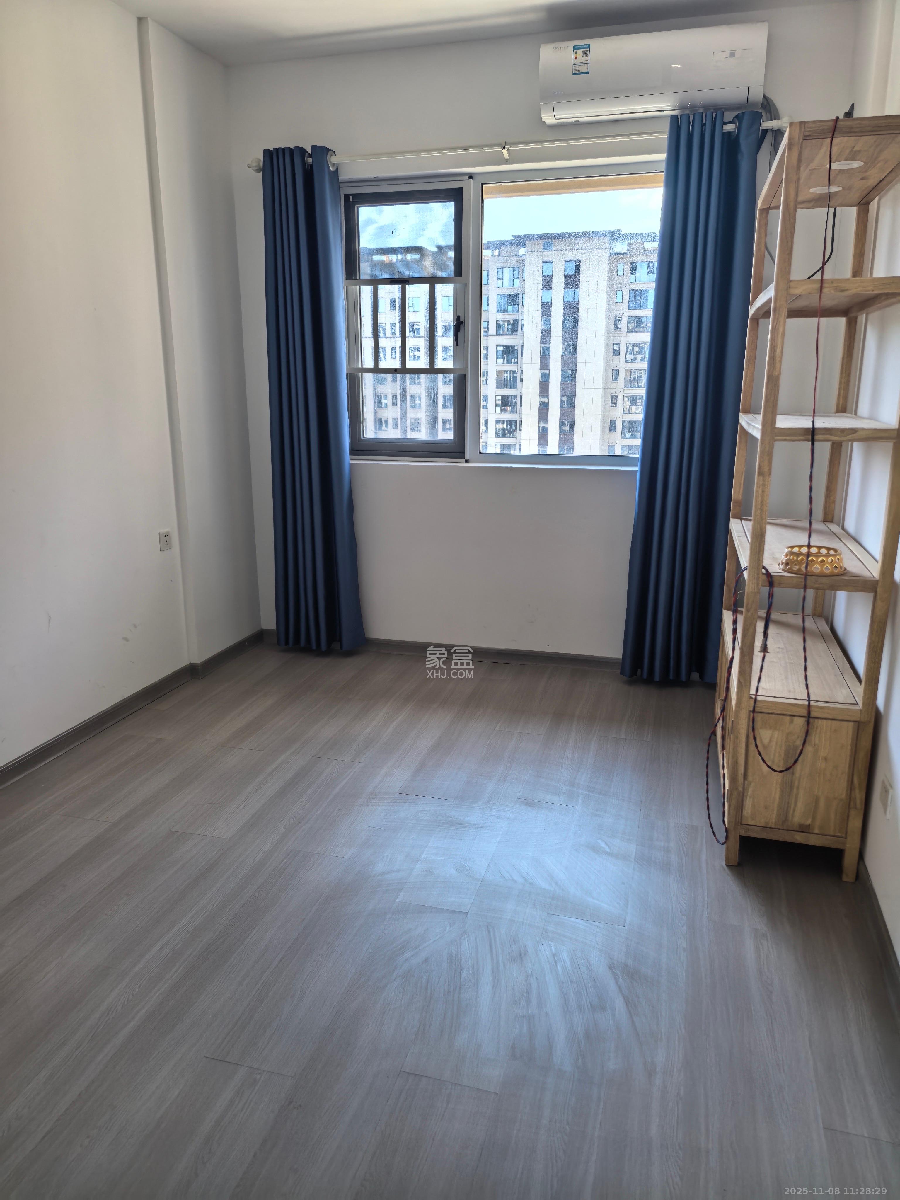 文景家园 4室2厅2卫 3500.0元/月 文景家园 4室2厅2卫 3500.0元/月室内图