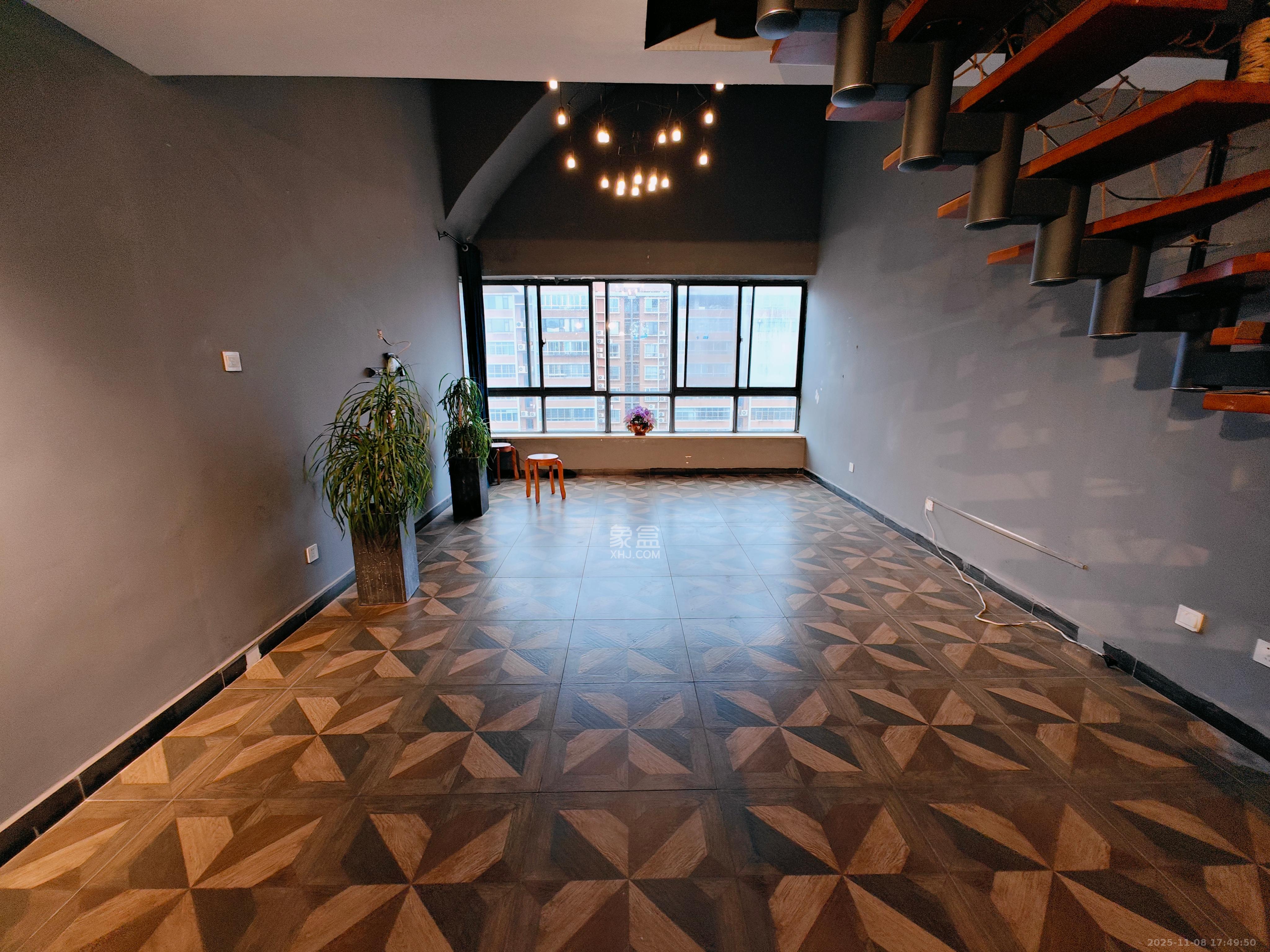 恒盛世家  5室2厅2卫    4000.0元/月