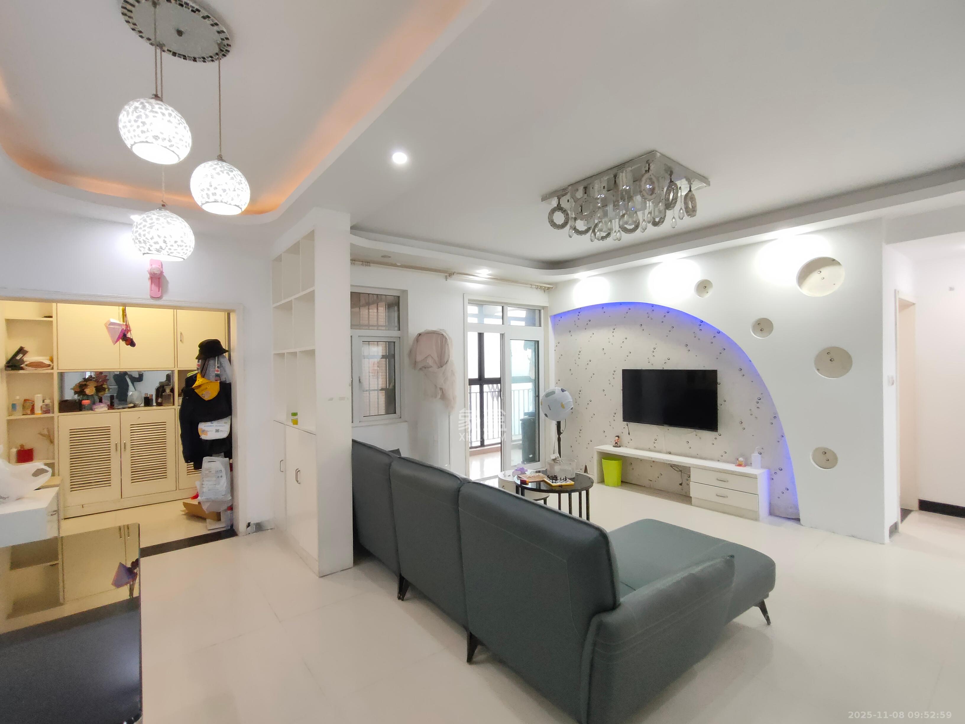 泊爱蓝湾 3室2厅2卫 2800.0元/月 泊爱蓝湾 3室2厅2卫 2800.0元/月室内图