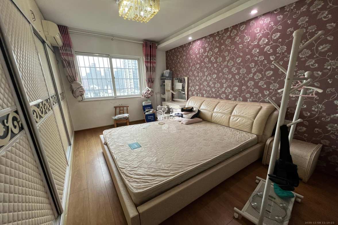 嘉宇盛世华章 3室2厅2卫 3000.0元/月 嘉宇盛世华章 3室2厅2卫 3000.0元/月室内图