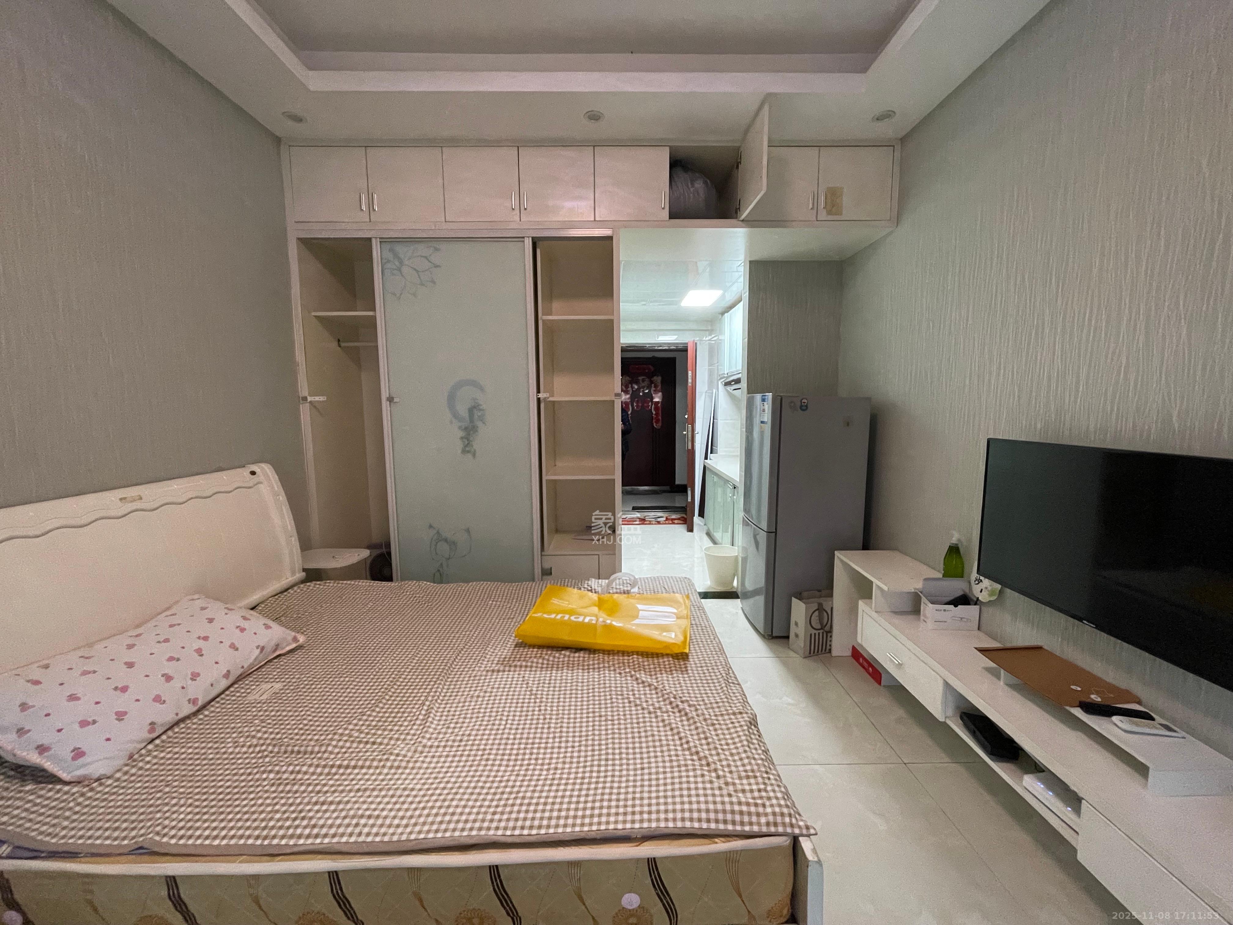 达美D6区  1室1厅1卫    1400.0元/月室内图