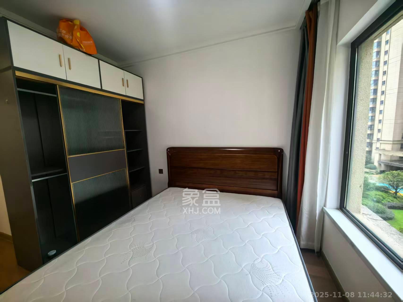 阳光城尚东湾青柠园  3室2厅1卫    2500.0元/月室内图