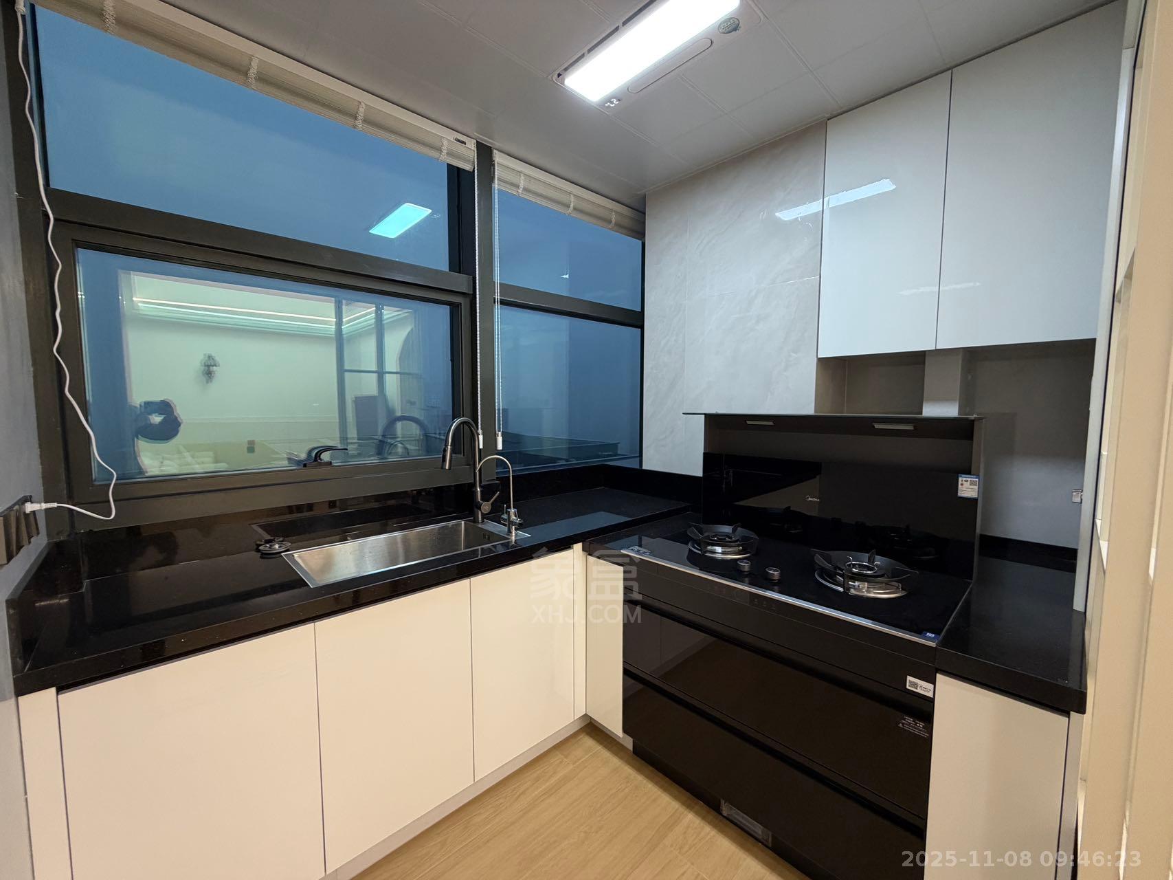 桂鑫汇文中心  2室2厅1卫    3000.0元/月室内图