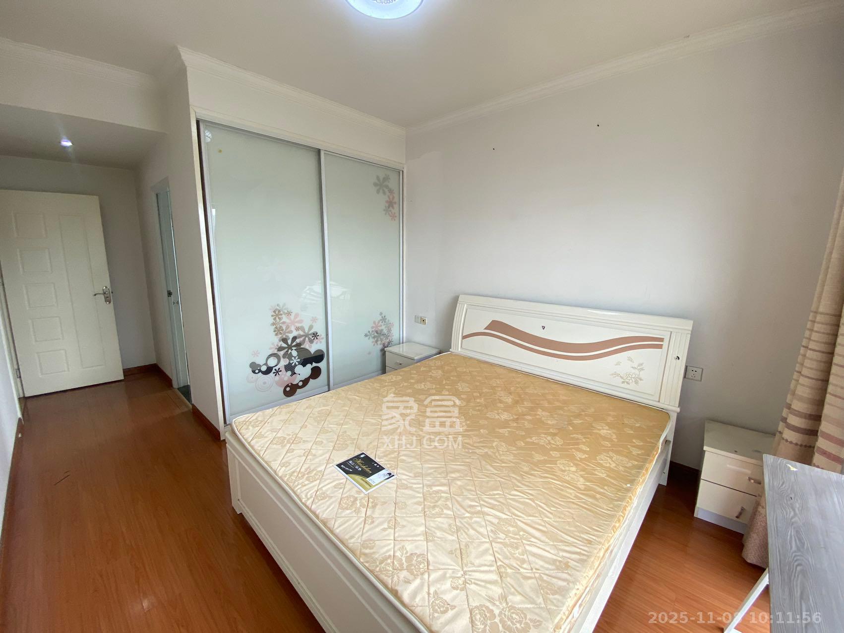 达美D6区  3室2厅1卫    2800.0元/月室内图