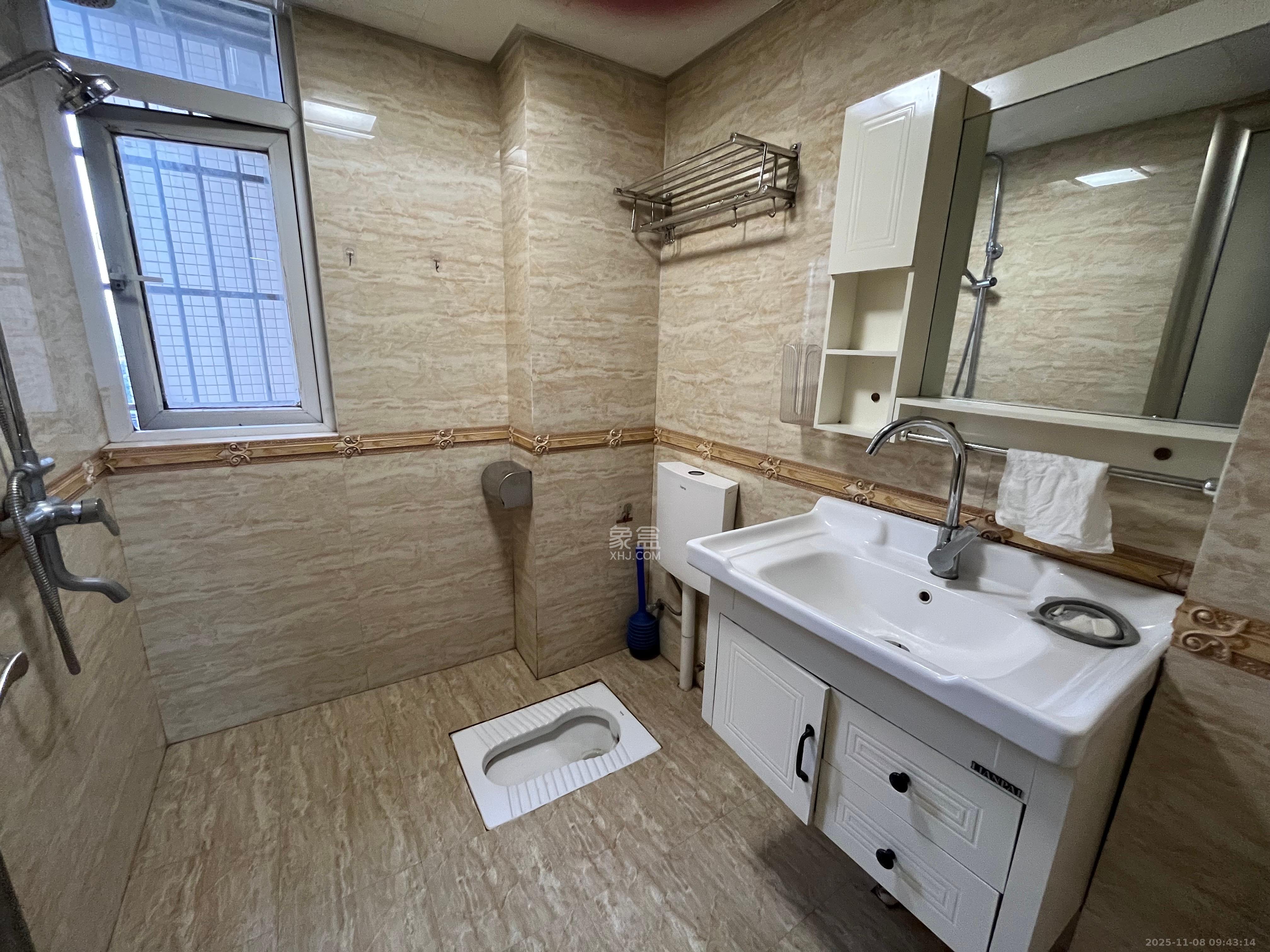 嘉宇盛世华章 2室2厅1卫 2600.0元/月 嘉宇盛世华章 2室2厅1卫 2600.0元/月室内图