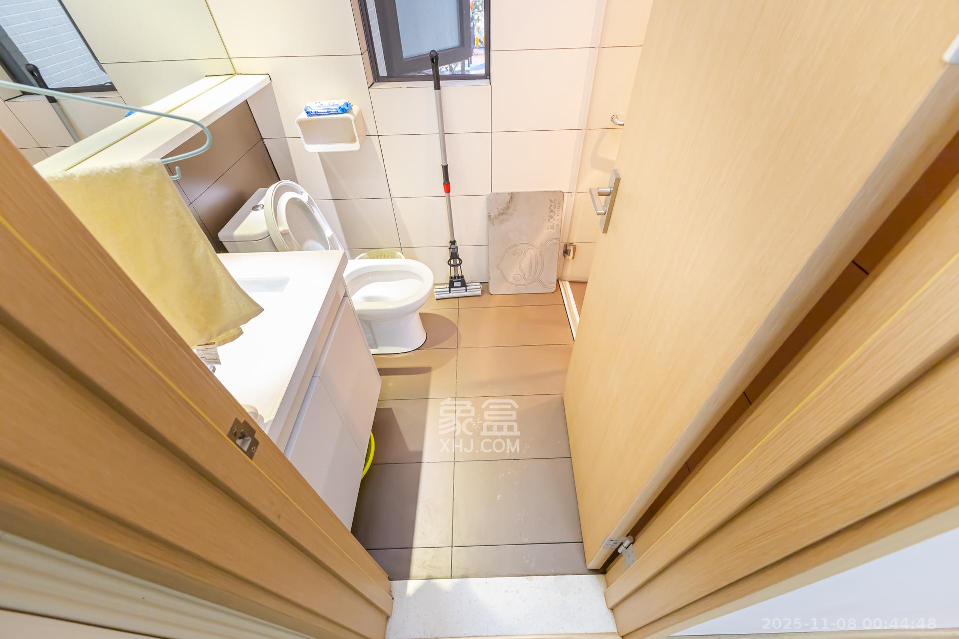 时代倾城二期 4室2厅2卫 78.0万 时代倾城二期 4室2厅2卫 78.0万卫生间