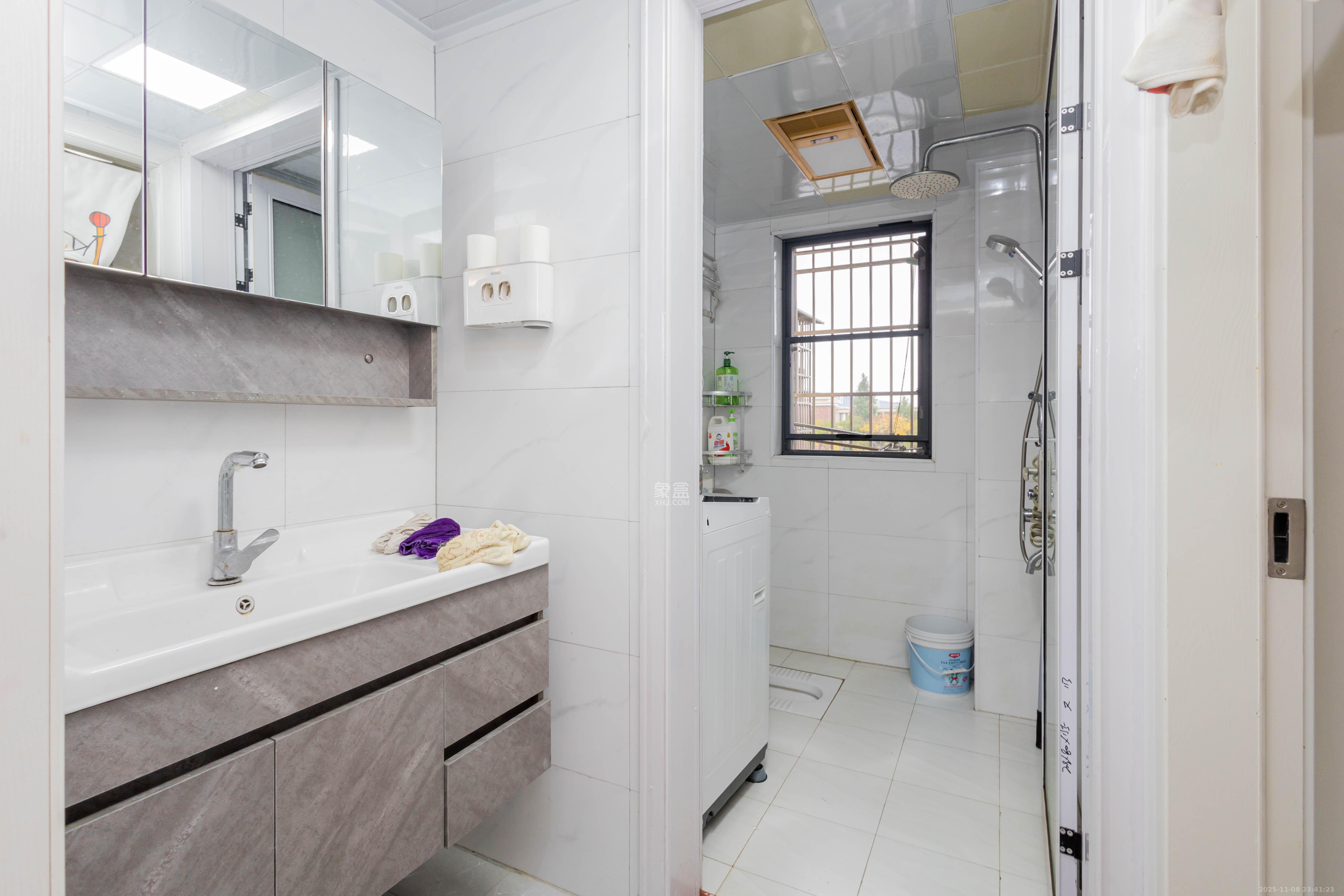 中交中央公园D4区 3室1厅1卫 91.0万 中交中央公园D4区 3室1厅1卫 91.0万卫生间