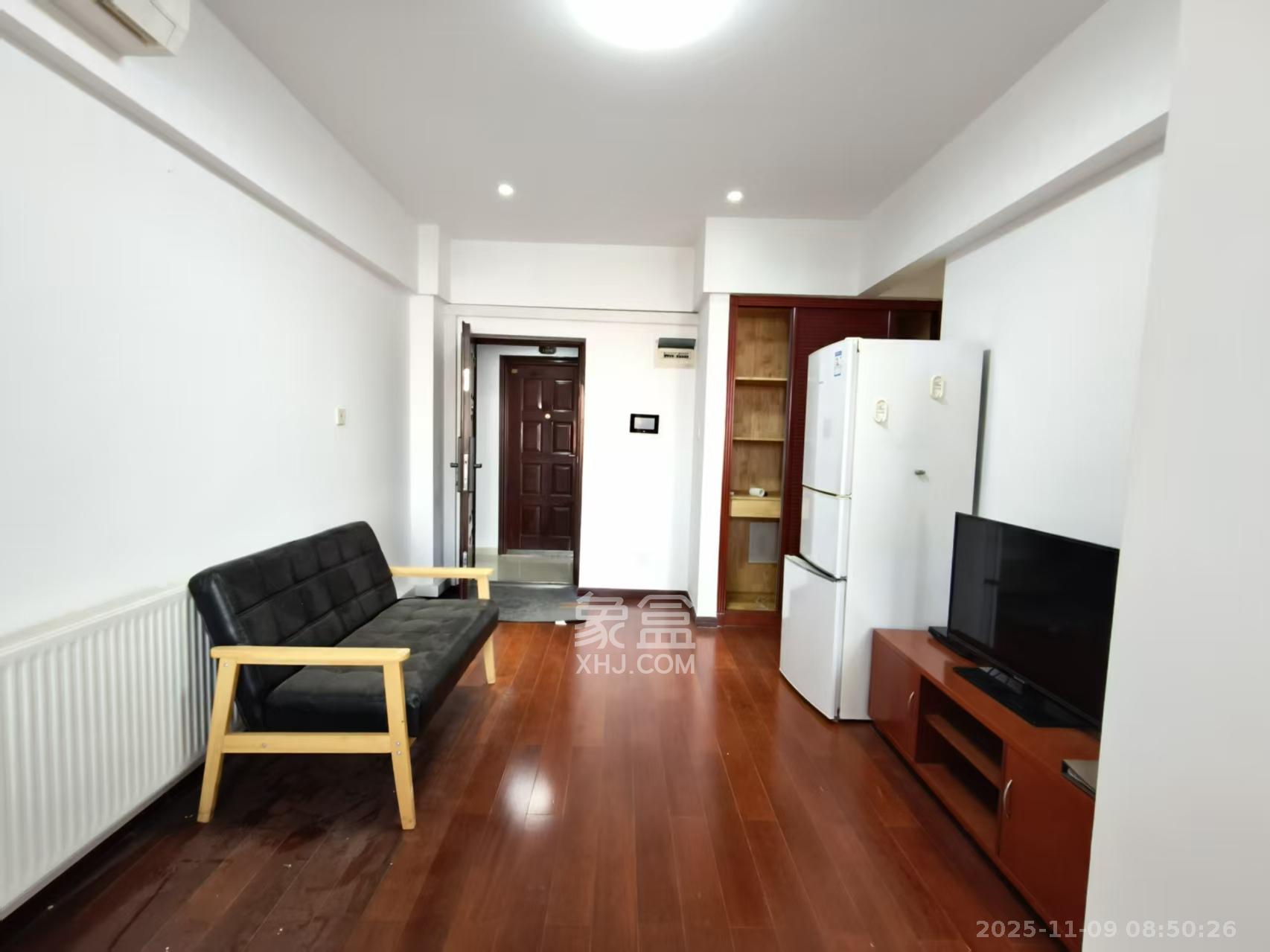 绿地公馆（绿地名邸）  1室1厅1卫    1600.0元/月