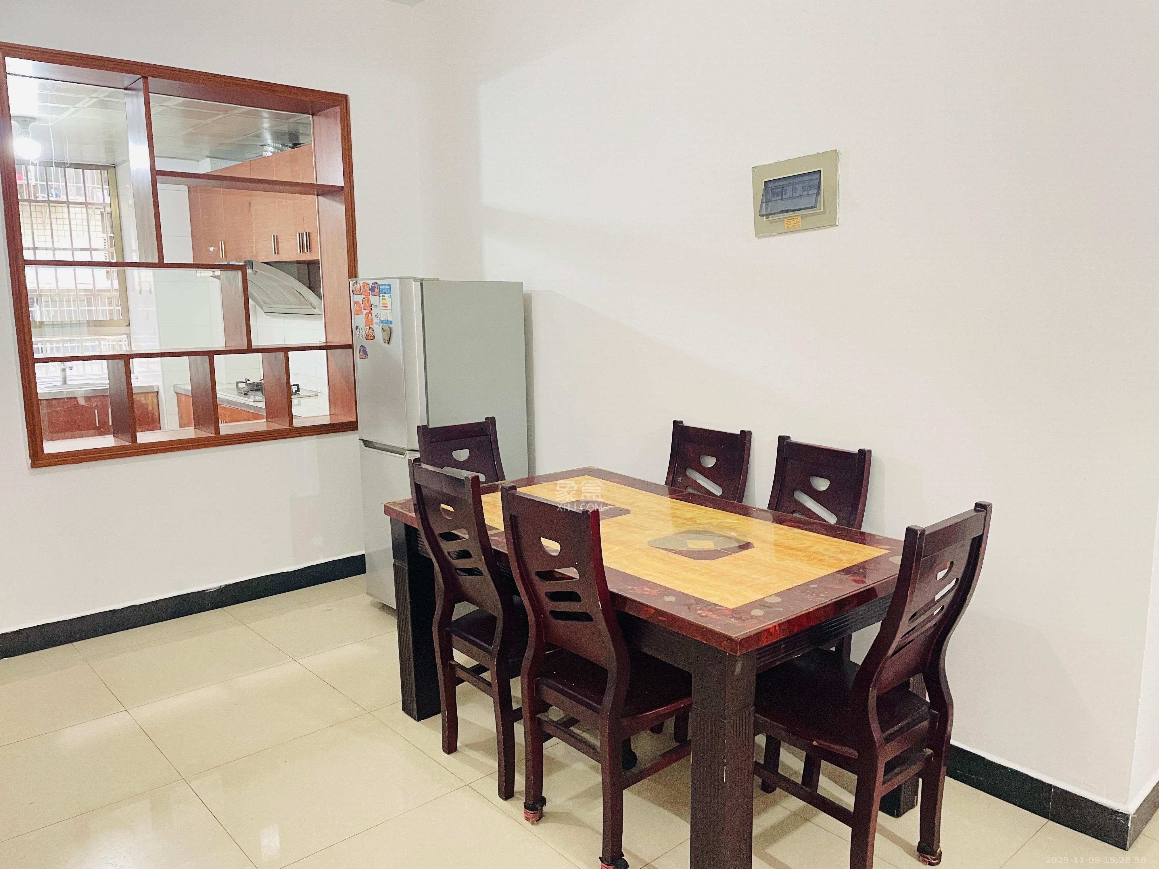 金石蓉园 2室2厅1卫 1500.0元/月 金石蓉园 2室2厅1卫 1500.0元/月室内图