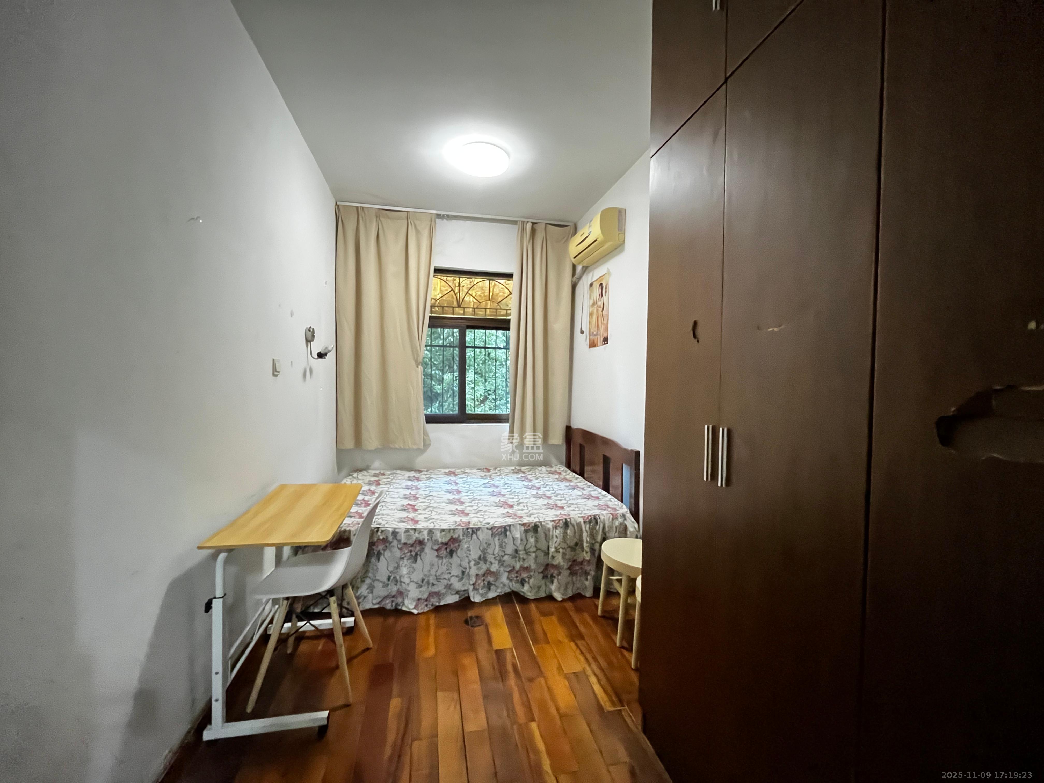 中建五局信和苑一区 3室2厅1卫 1800.0元/月 中建五局信和苑一区 3室2厅1卫 1800.0元/月室内图