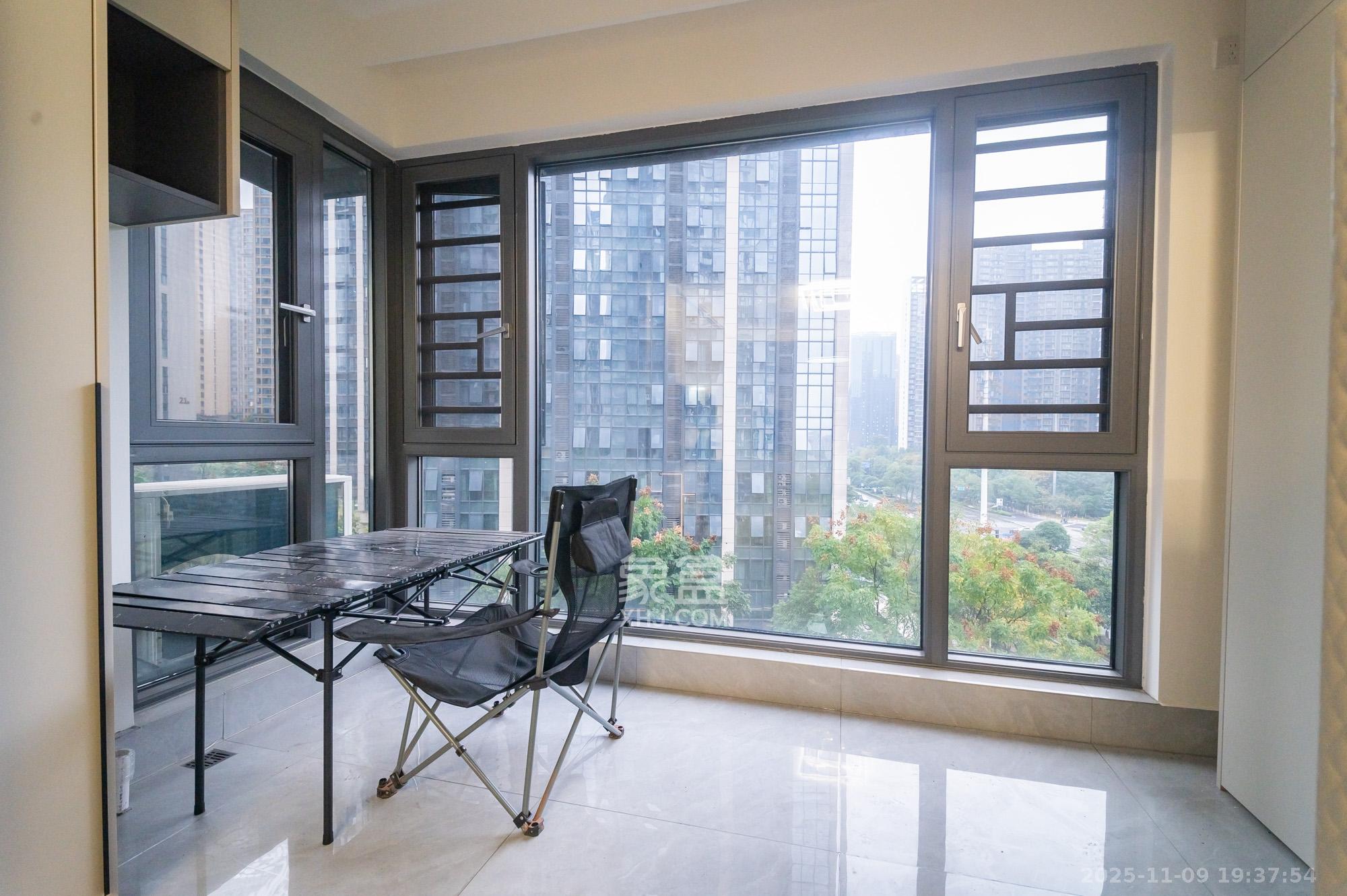 中建悦和城 3室2厅1卫 92.0万 中建悦和城 3室2厅1卫 92.0万阳台