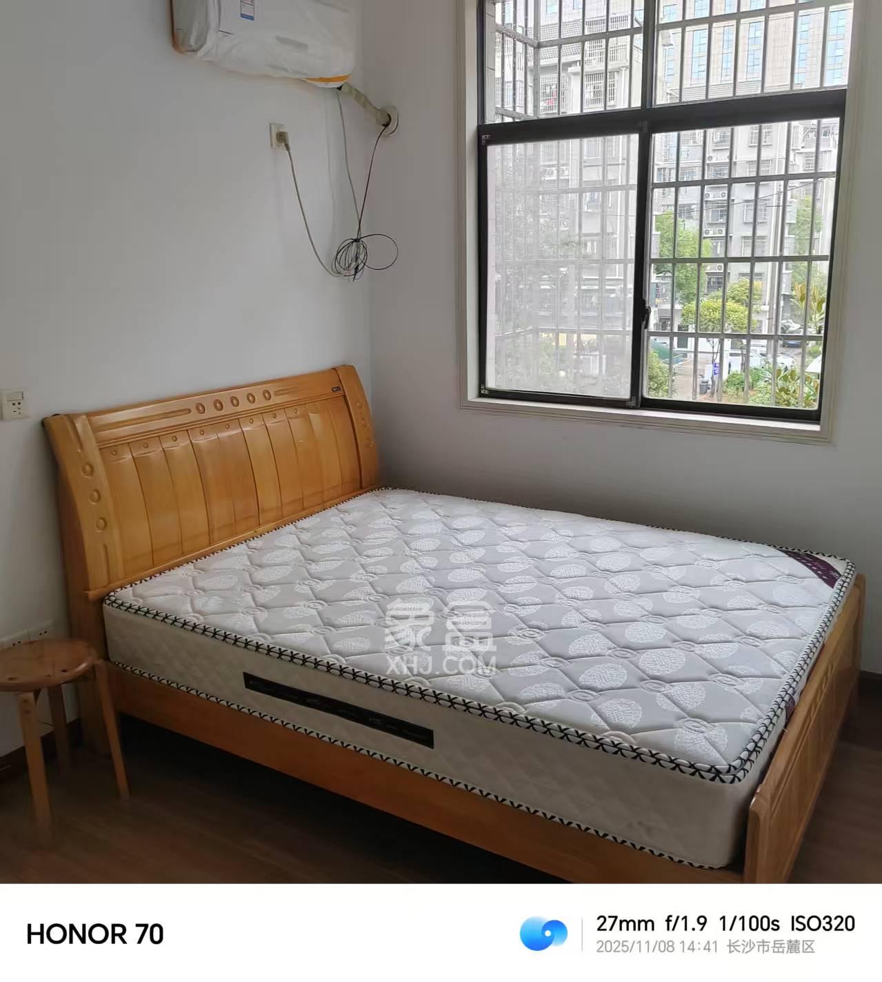 黄鹤小区3片  3室2厅1卫    2100.0元/月室内图