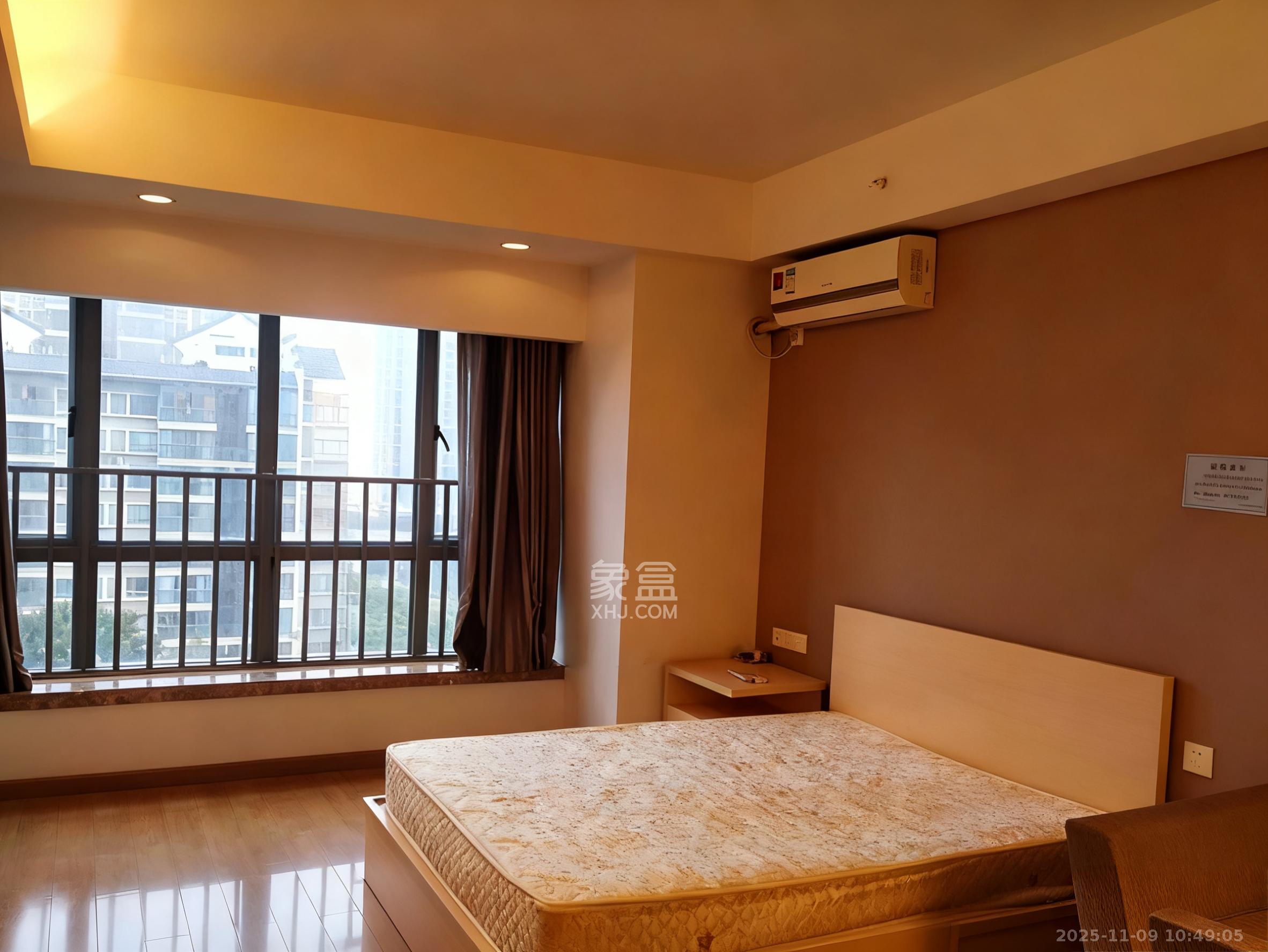 融科檀香山（融科紫檀、香山国际）  1室1厅1卫    1600.0元/月室内图1